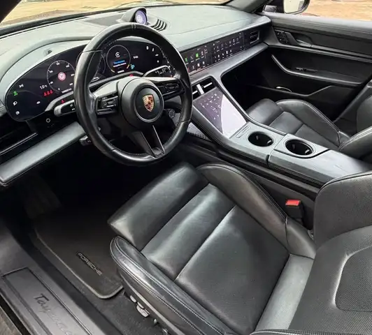 Porsche Taycan view 6