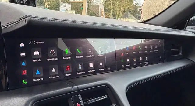 Porsche Taycan view 15
