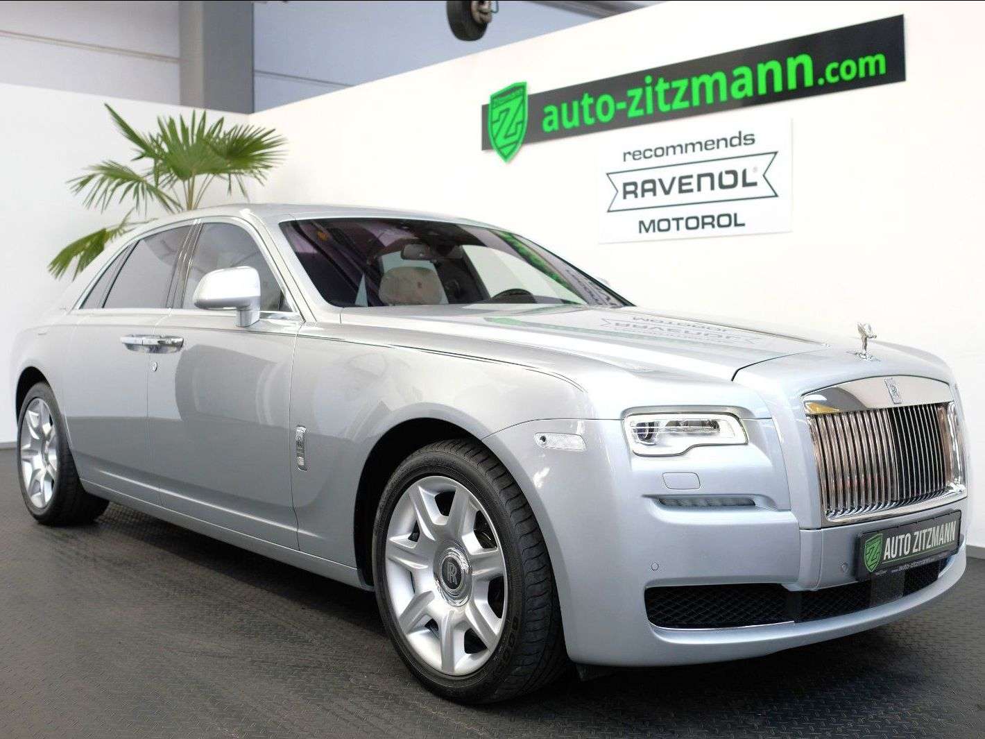 Second hand Rolls Royce Ghost 6.6