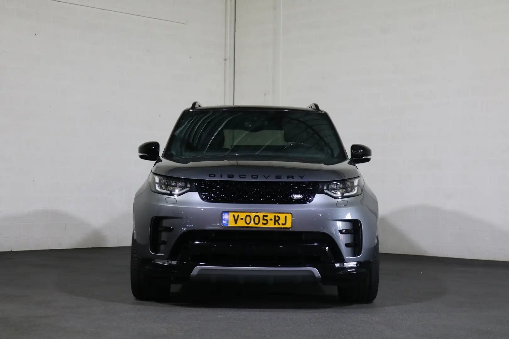 Land Rover Discovery 3.0 Td6 HSE Black Line Grijs Kenteken Szürke - 2