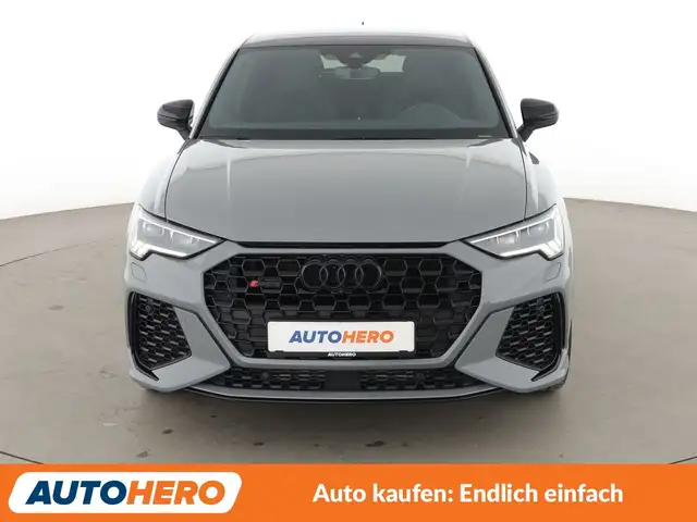 Audi RS Q3 view 9