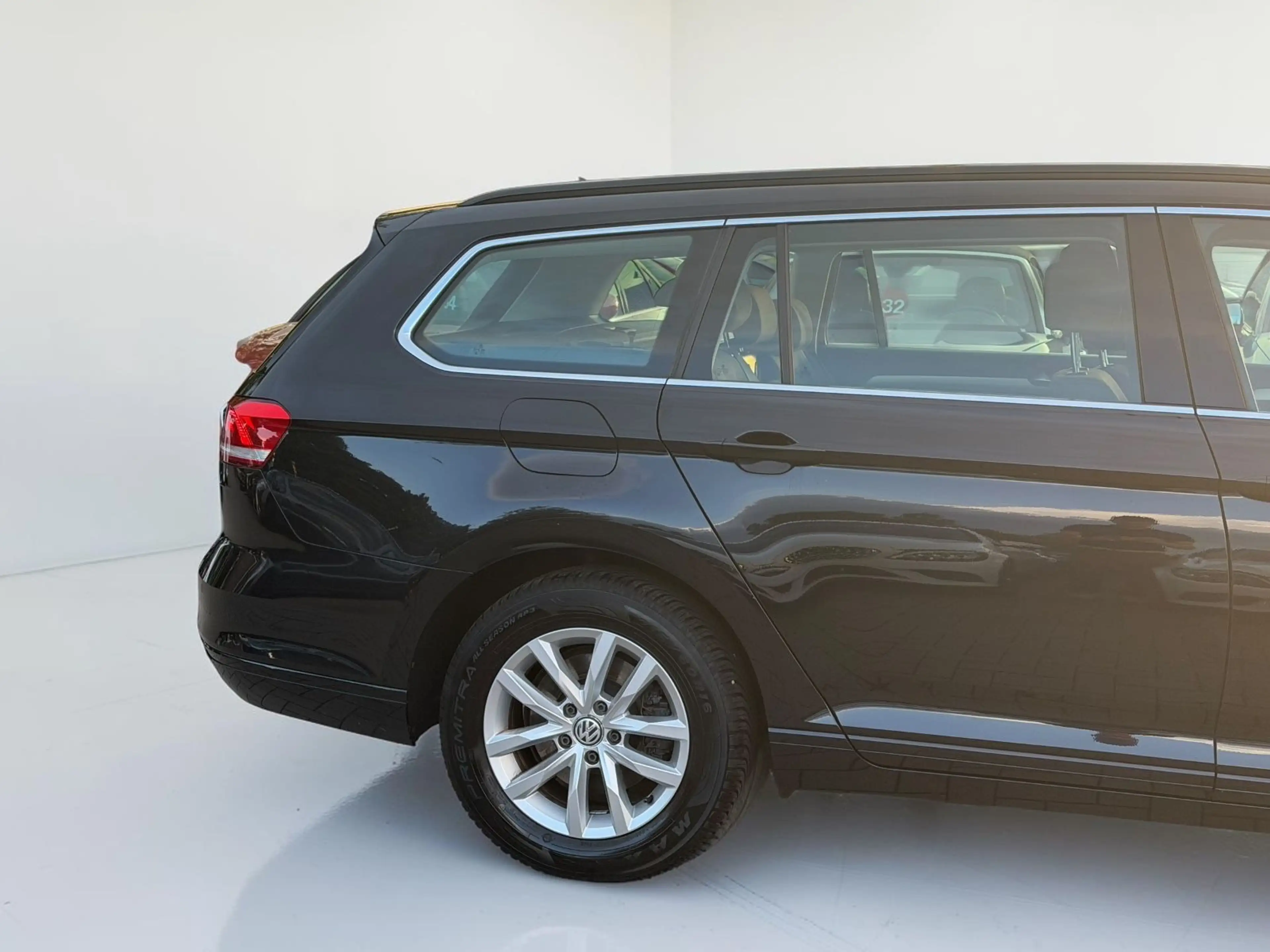 Volkswagen Passat Variant Comfortline NAVI*MASSAGE*ACC*AUT — photo 6