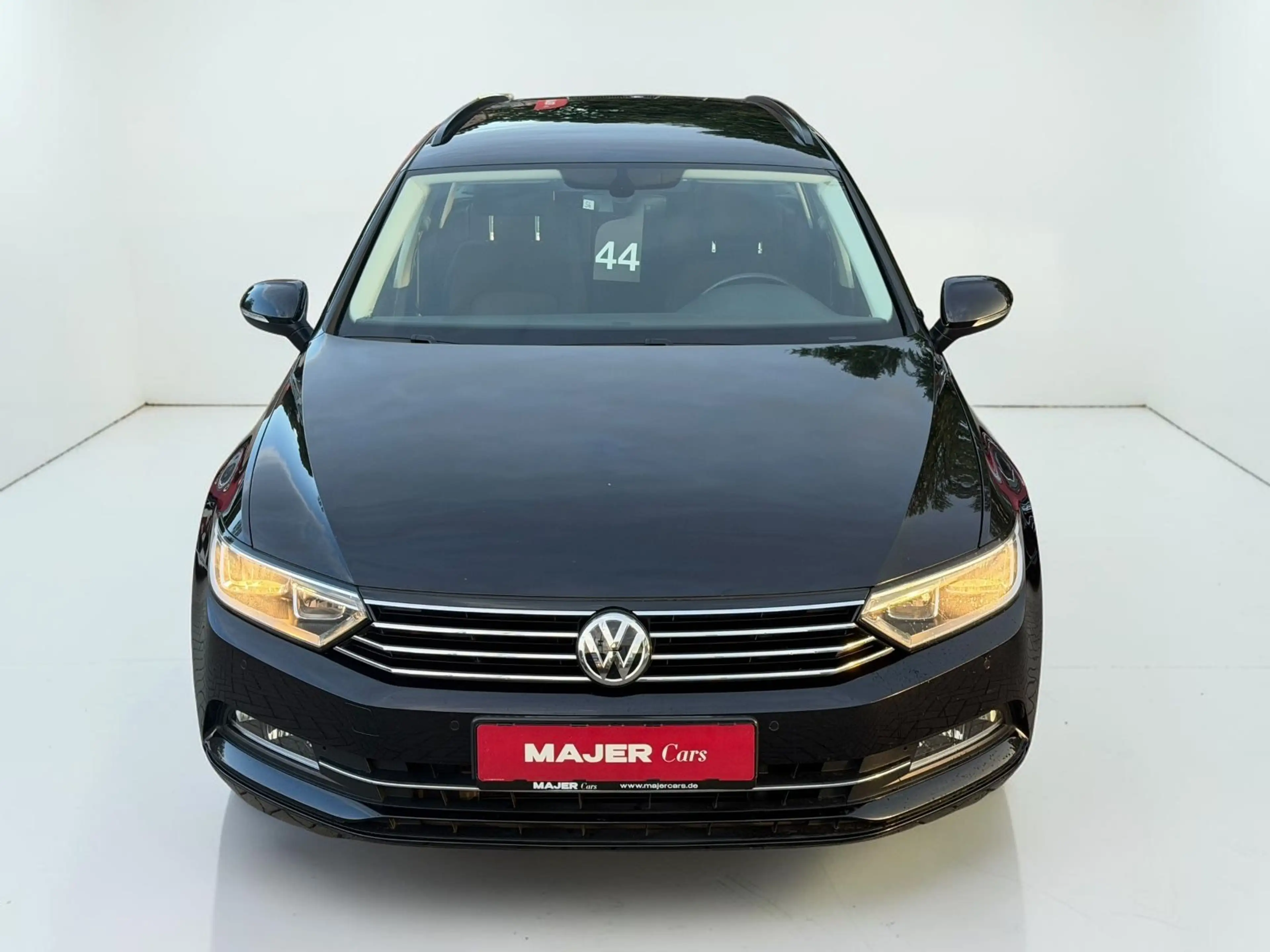 Volkswagen Passat Variant Comfortline NAVI*MASSAGE*ACC*AUT — photo 3