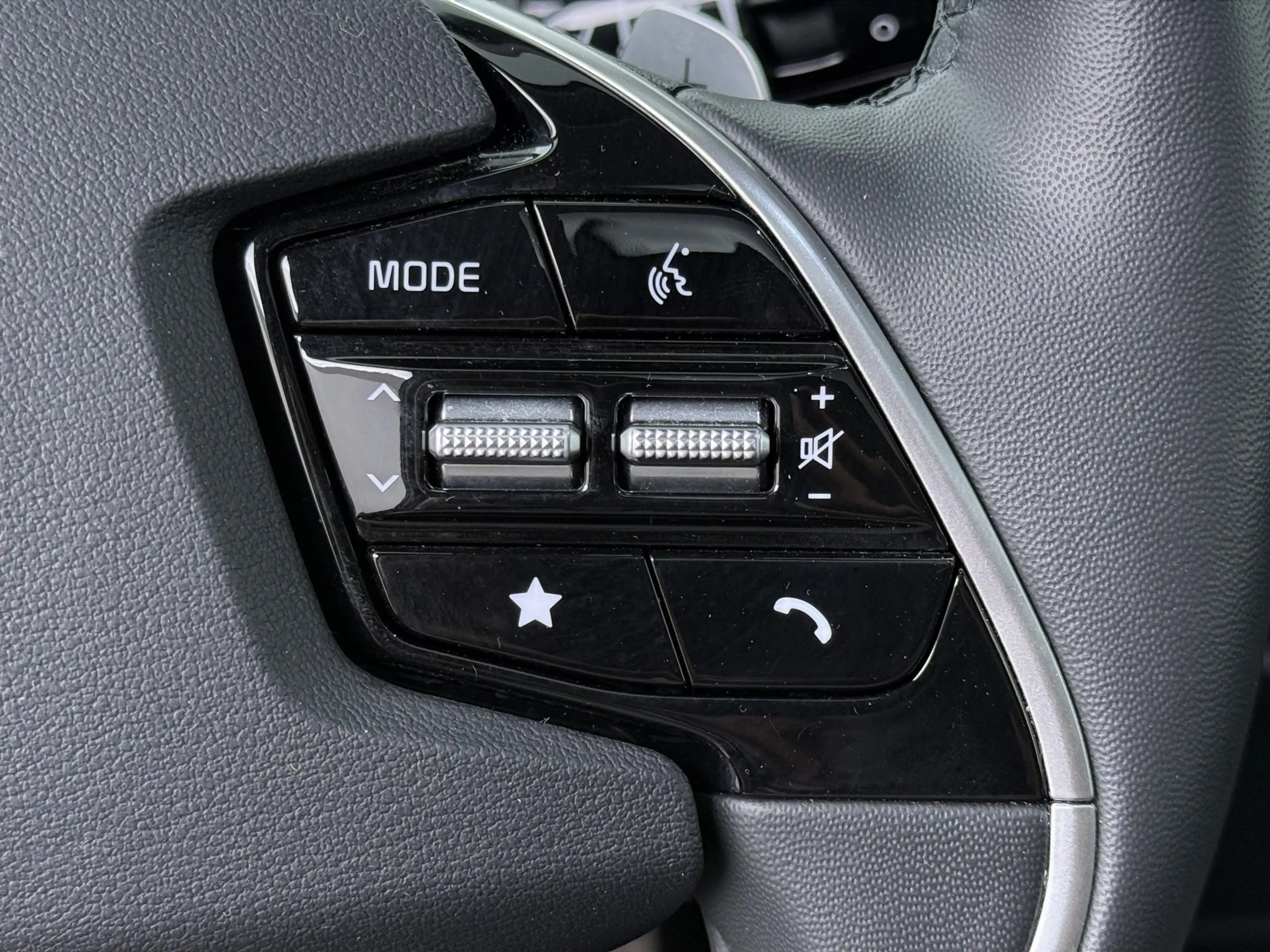 Kia Niro 1.6 GDi PHEV Plug-in Hybrid Launch Edition 183PK - — photo 34