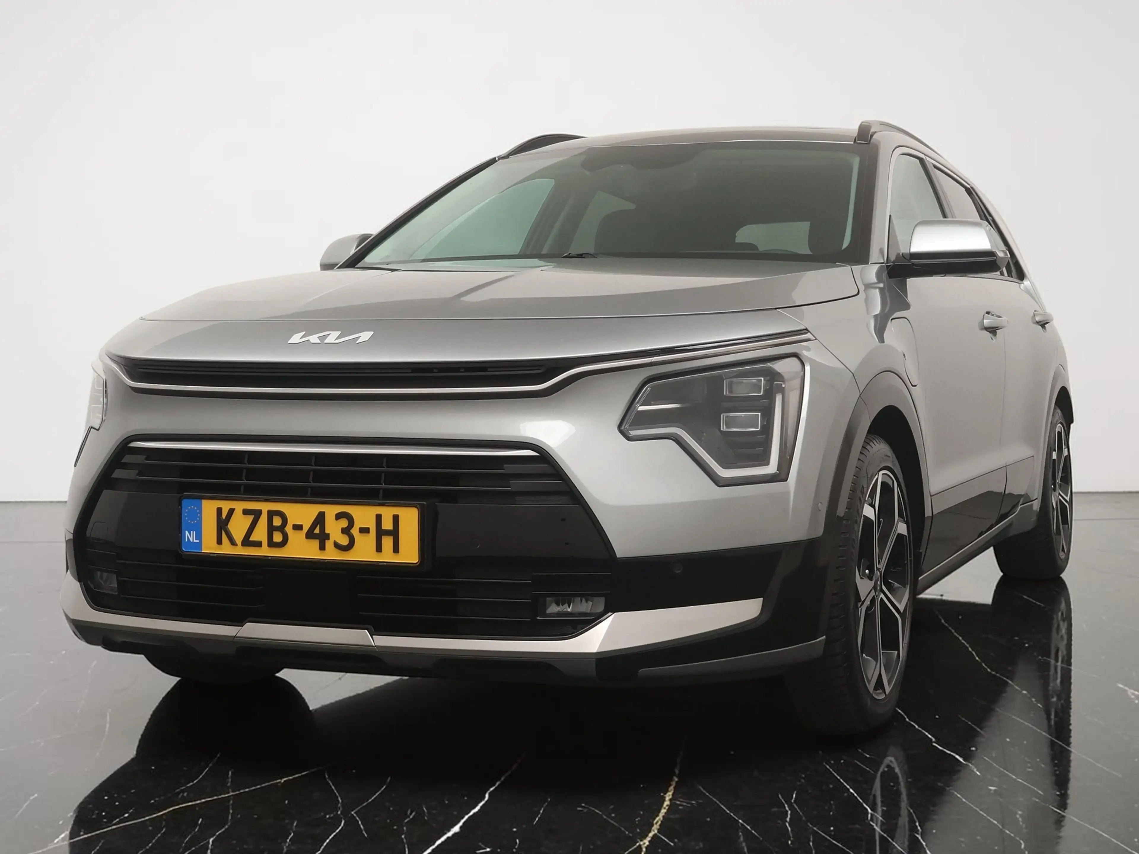 Kia Niro 1.6 GDi PHEV Plug-in Hybrid Launch Edition 183PK - — photo 3