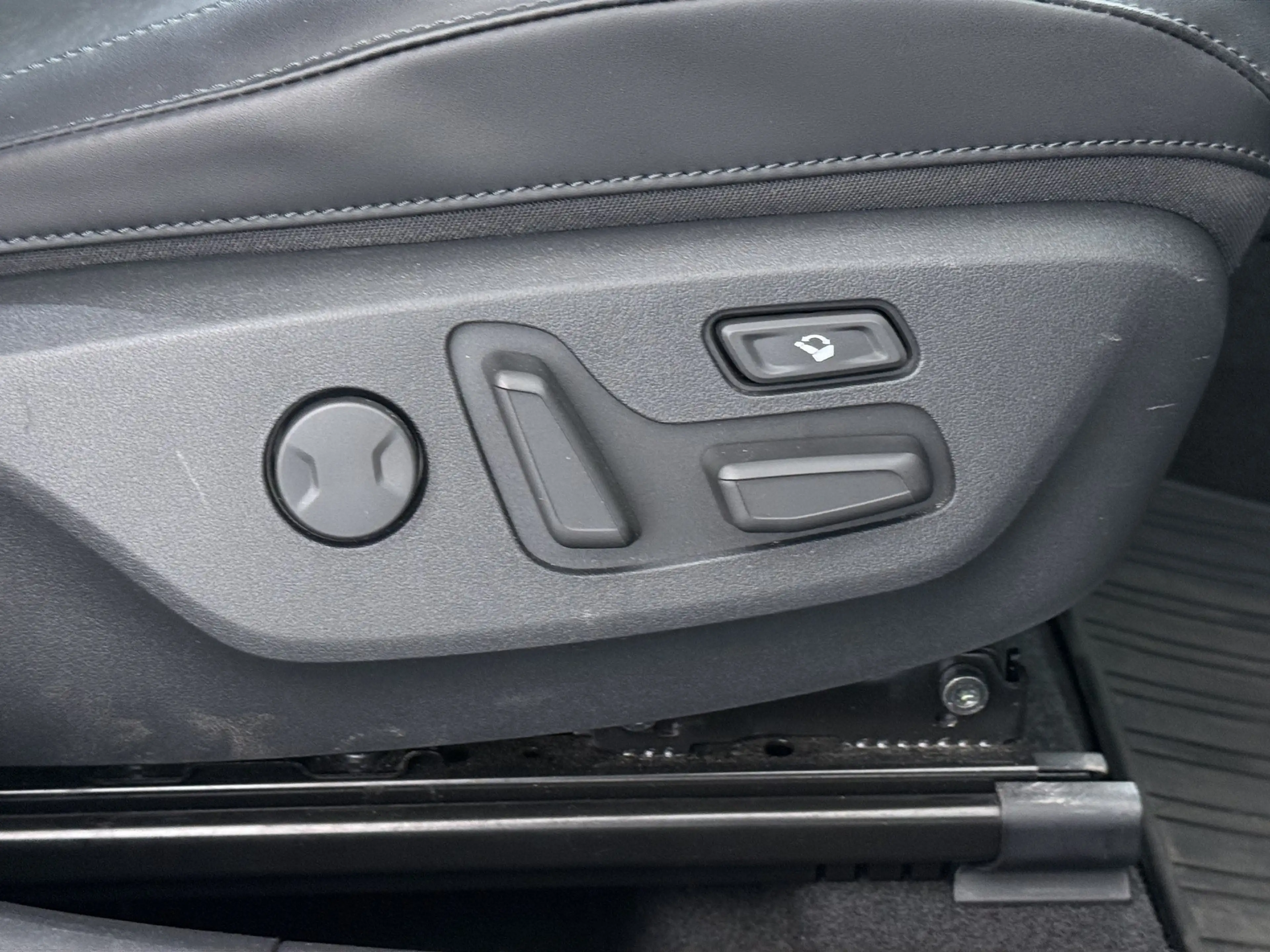 Kia Niro 1.6 GDi PHEV Plug-in Hybrid Launch Edition 183PK - — photo 25