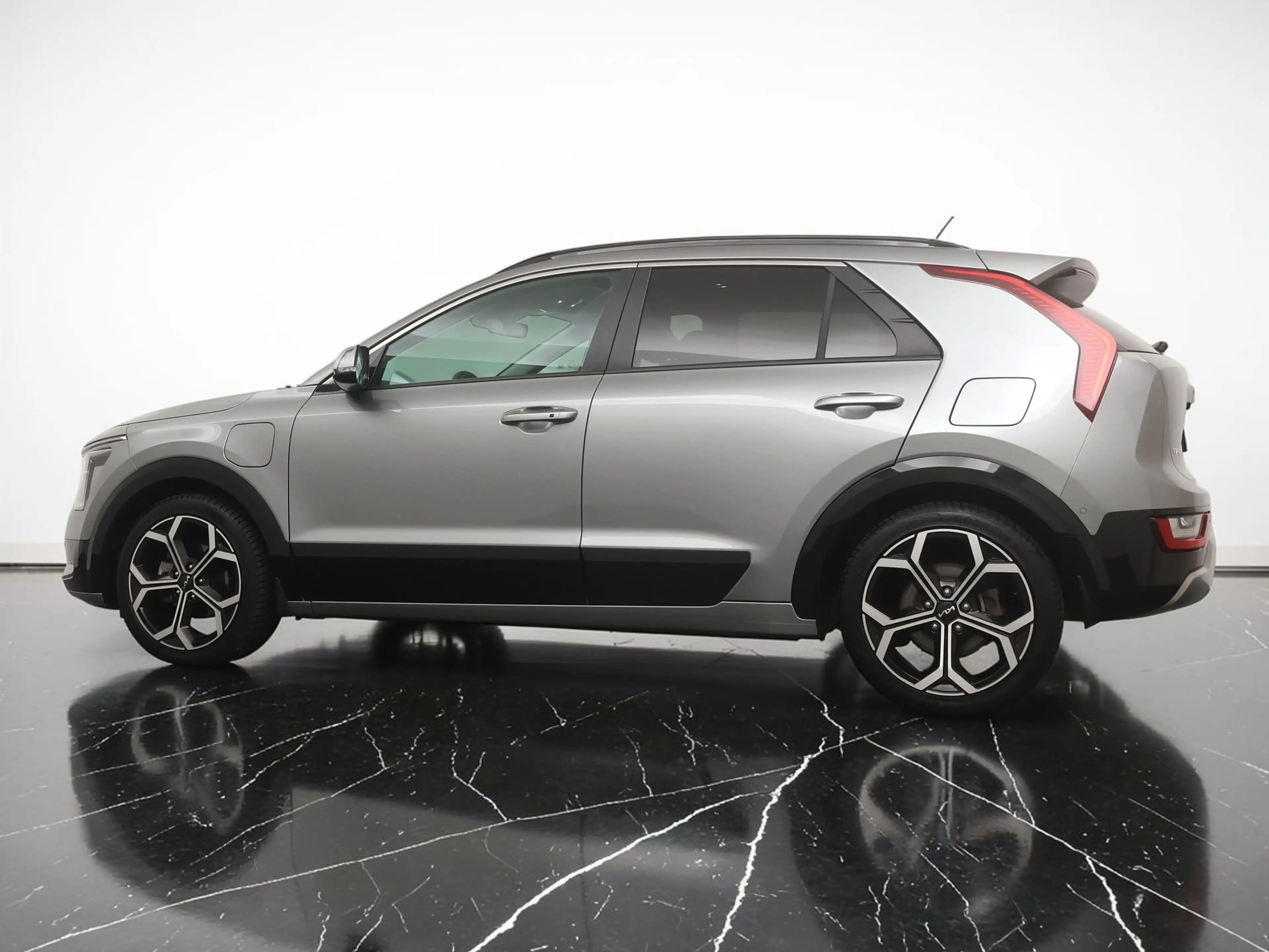 Kia Niro 1.6 GDi PHEV Plug-in Hybrid Launch Edition 183PK - — photo 5