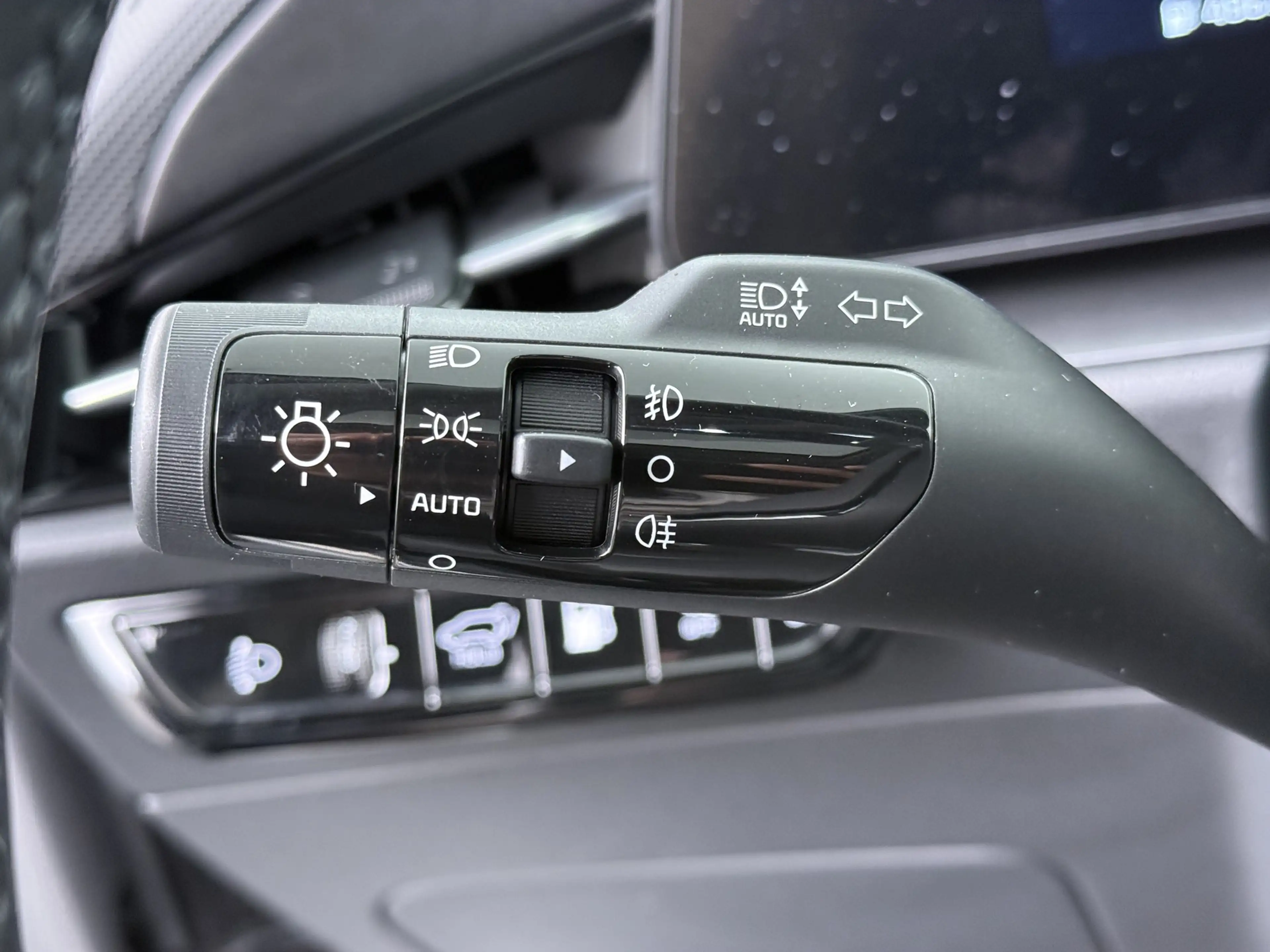 Kia Niro 1.6 GDi PHEV Plug-in Hybrid Launch Edition 183PK - — photo 31