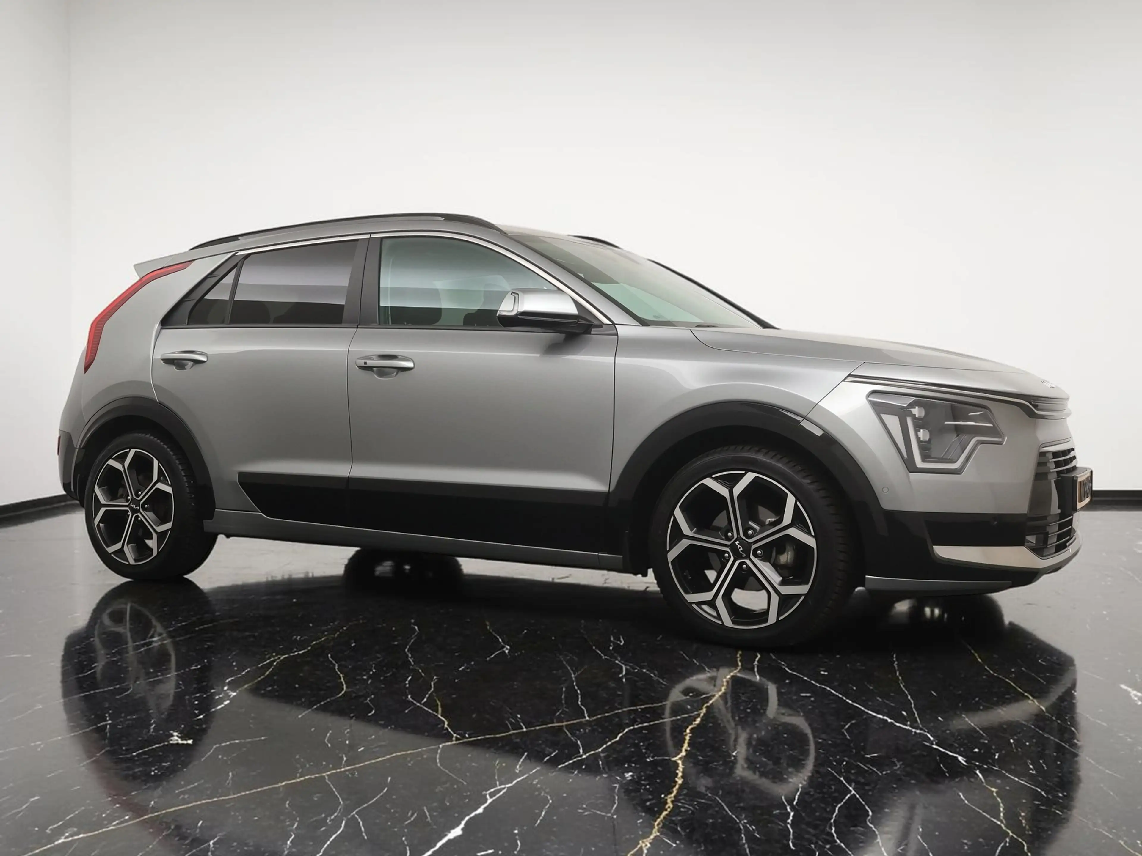 Kia Niro 1.6 GDi PHEV Plug-in Hybrid Launch Edition 183PK - — photo 11