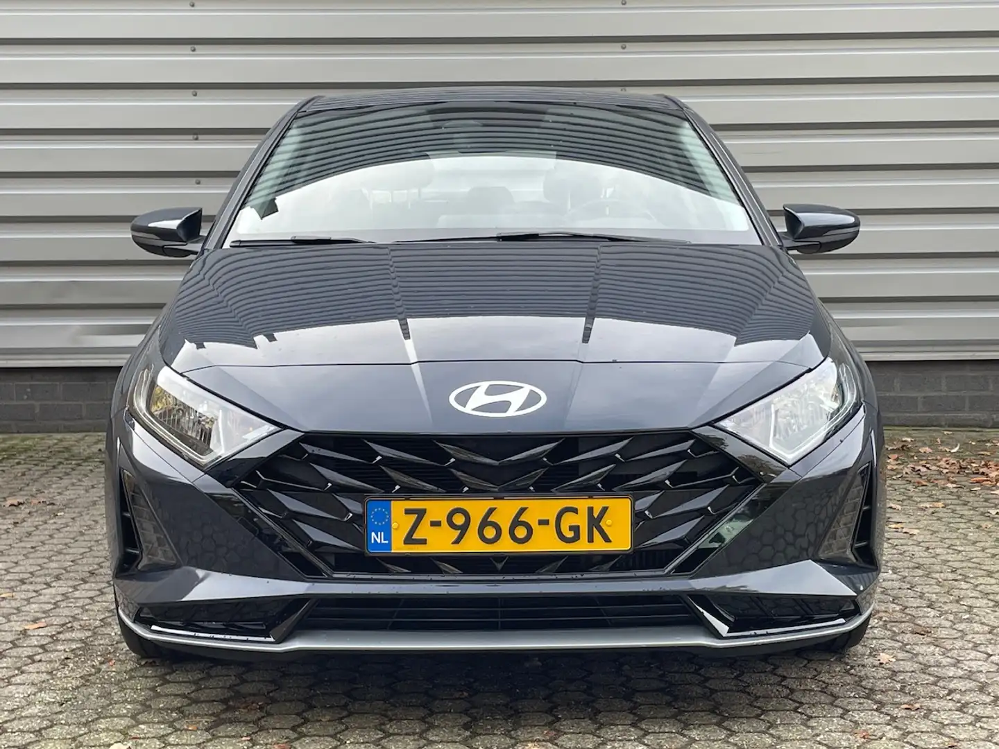 Hyundai i20 1.0 T-GDI 48V MHEV 100pk Comfort Smart I Navigatie Grijs - 2