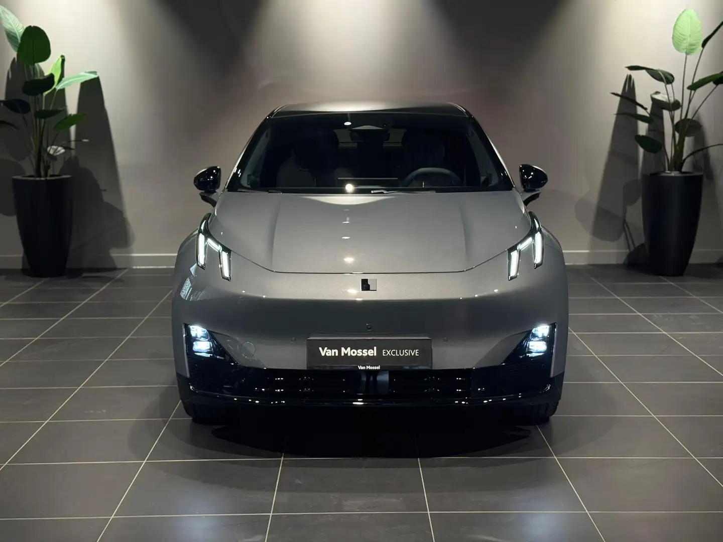 Lynk & Co 02 66kWh More !! NIEUW - NIET INGESCHREVEN !! FULL OP Grau - 2