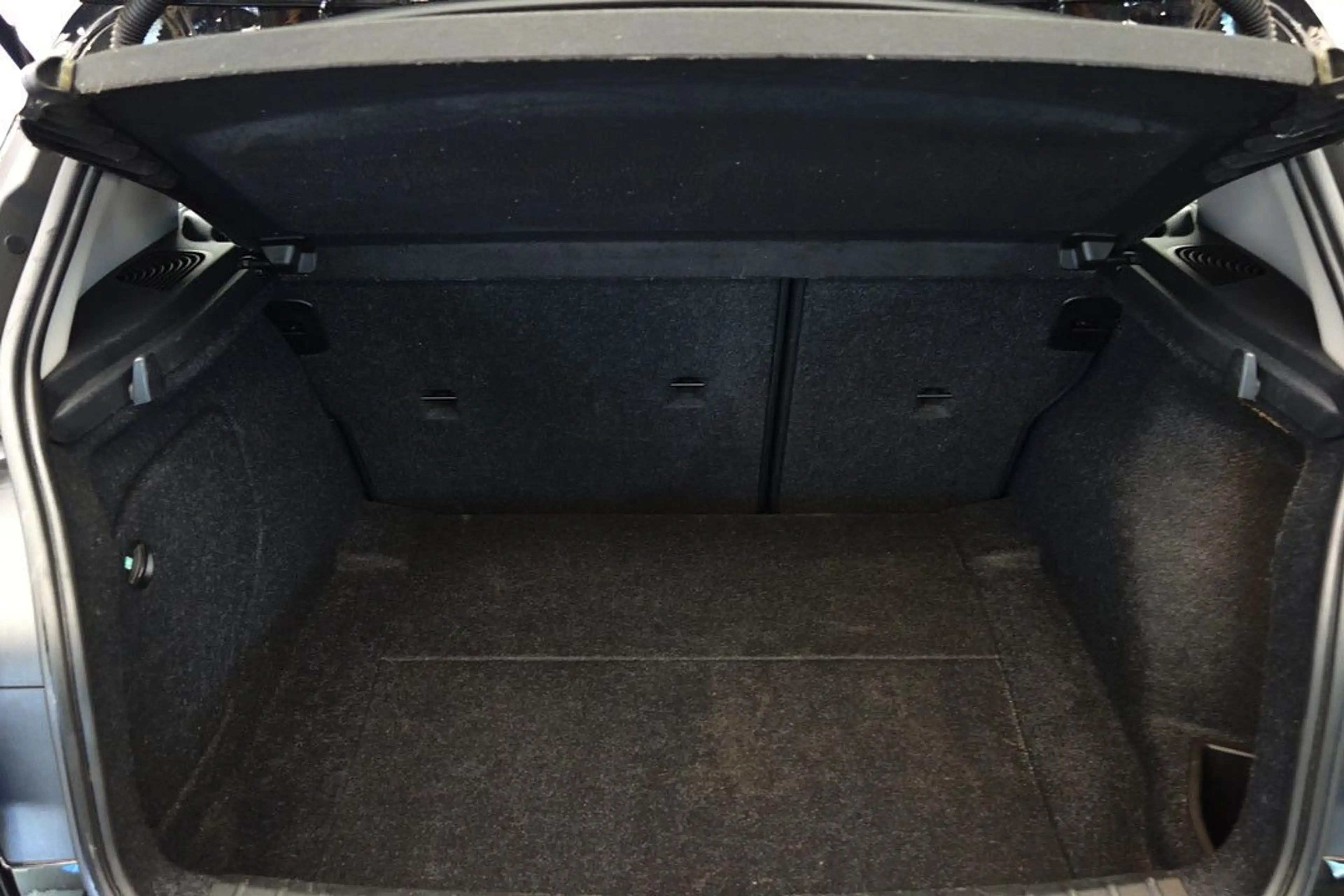 BMW 118 i Advantage PDC+HANKOOK+BLUETOOTH — photo 11