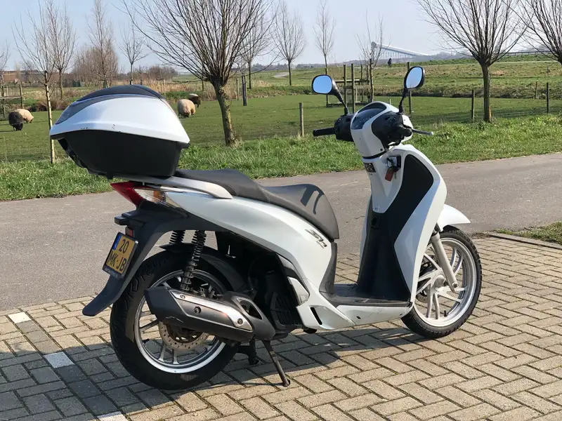 Honda SH 125i - foto 6