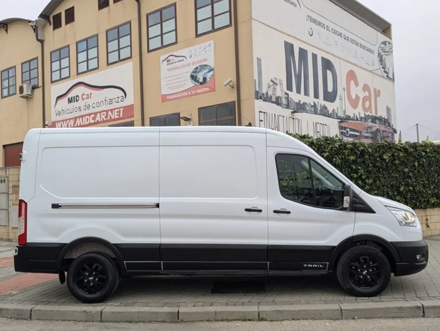 Ford Transit FT 350 L3 Van MHEV Trail 130 Blanc - 2