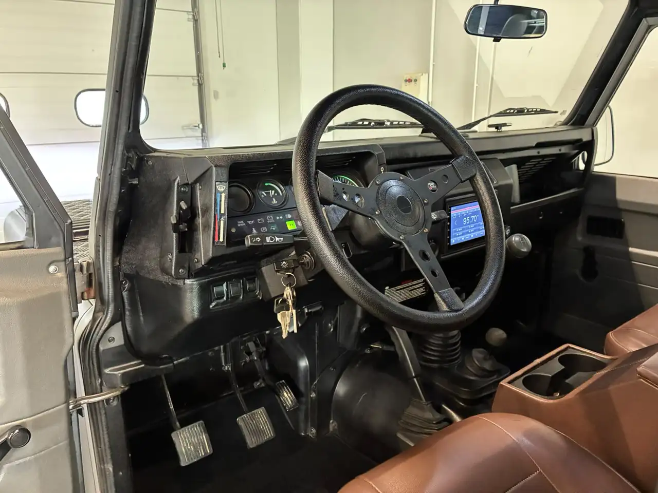 Land Rover Defender 90 Benzina/GPL - 6 posti - iscritta ASI, foto 10