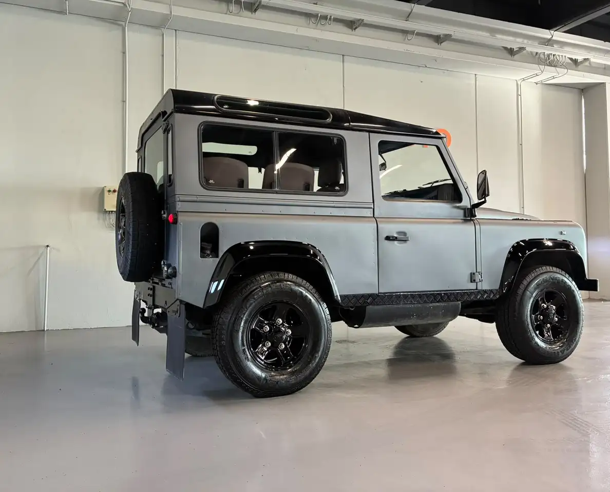 Land Rover Defender 90 Benzina/GPL - 6 posti - iscritta ASI, foto 7