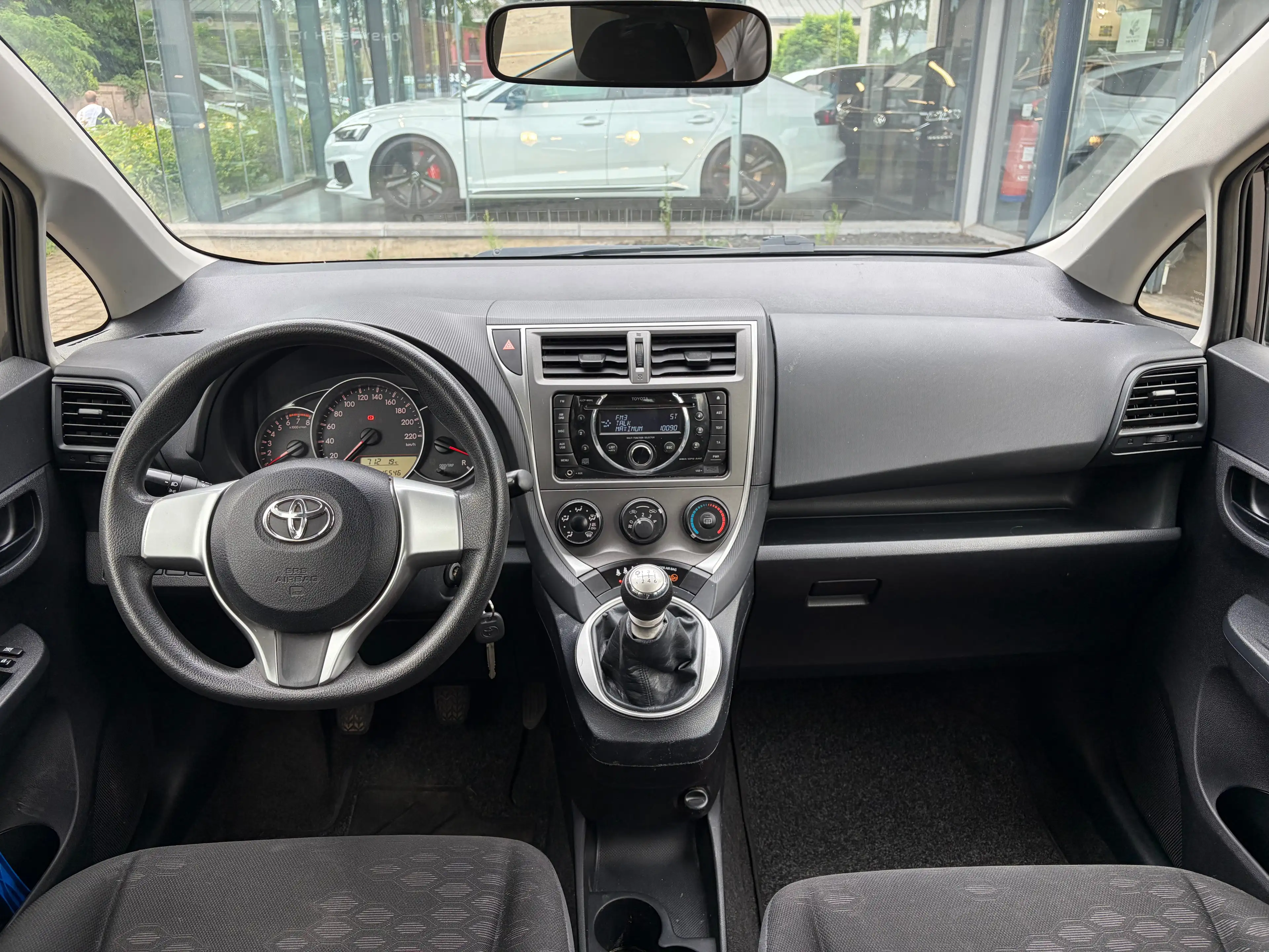 Toyota Verso-S 1.33 VVT-i Terra * 12 MOIS GARANTIE * — photo 13