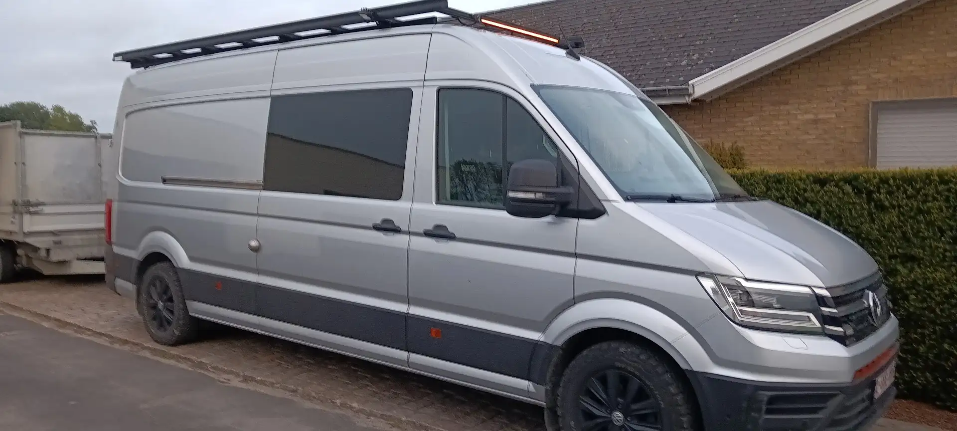 Volkswagen Crafter 2.0 TDI Autm. 4MOTION Zilver - 1