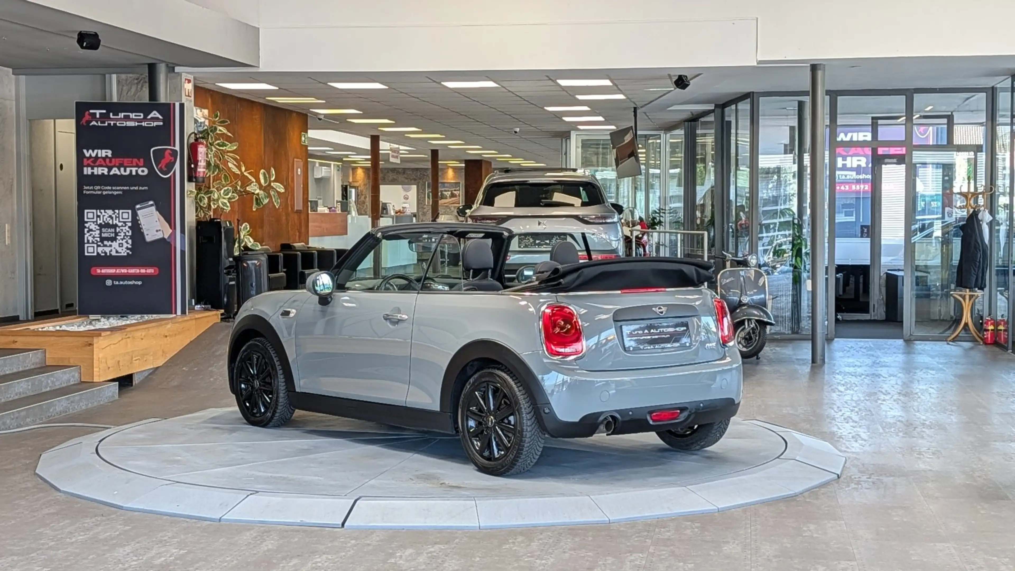MINI One Cabrio 1-Hand F57 *Ambiente*PDC*Sitzheizung* — photo 5