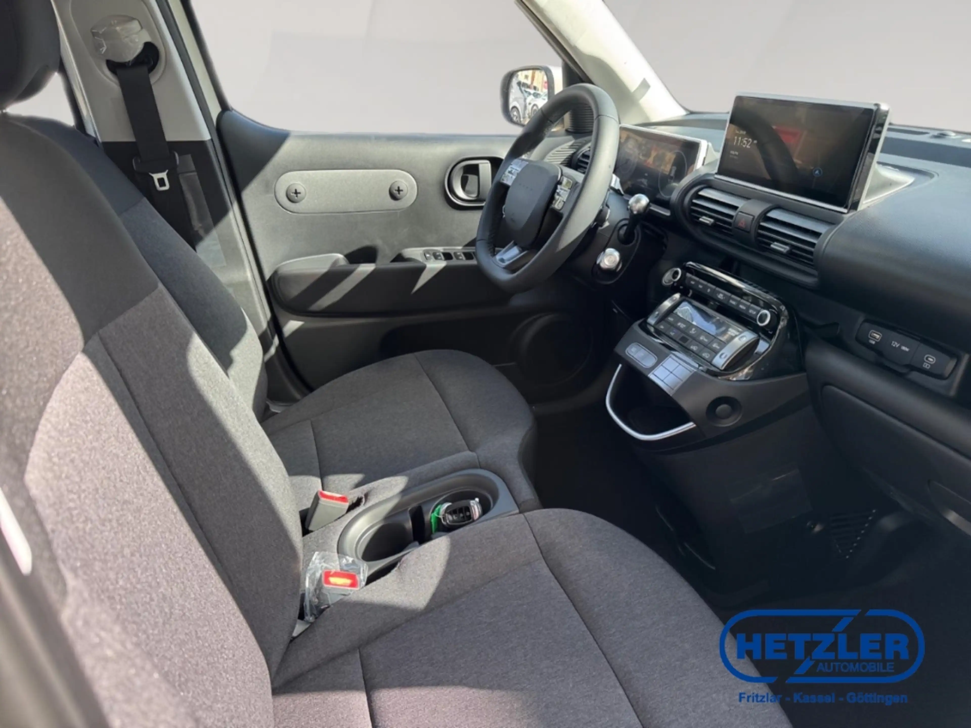 Hyundai Inster Elektro 71 kW FWD Trend Navi Digitales Cockpit ACC — photo 14