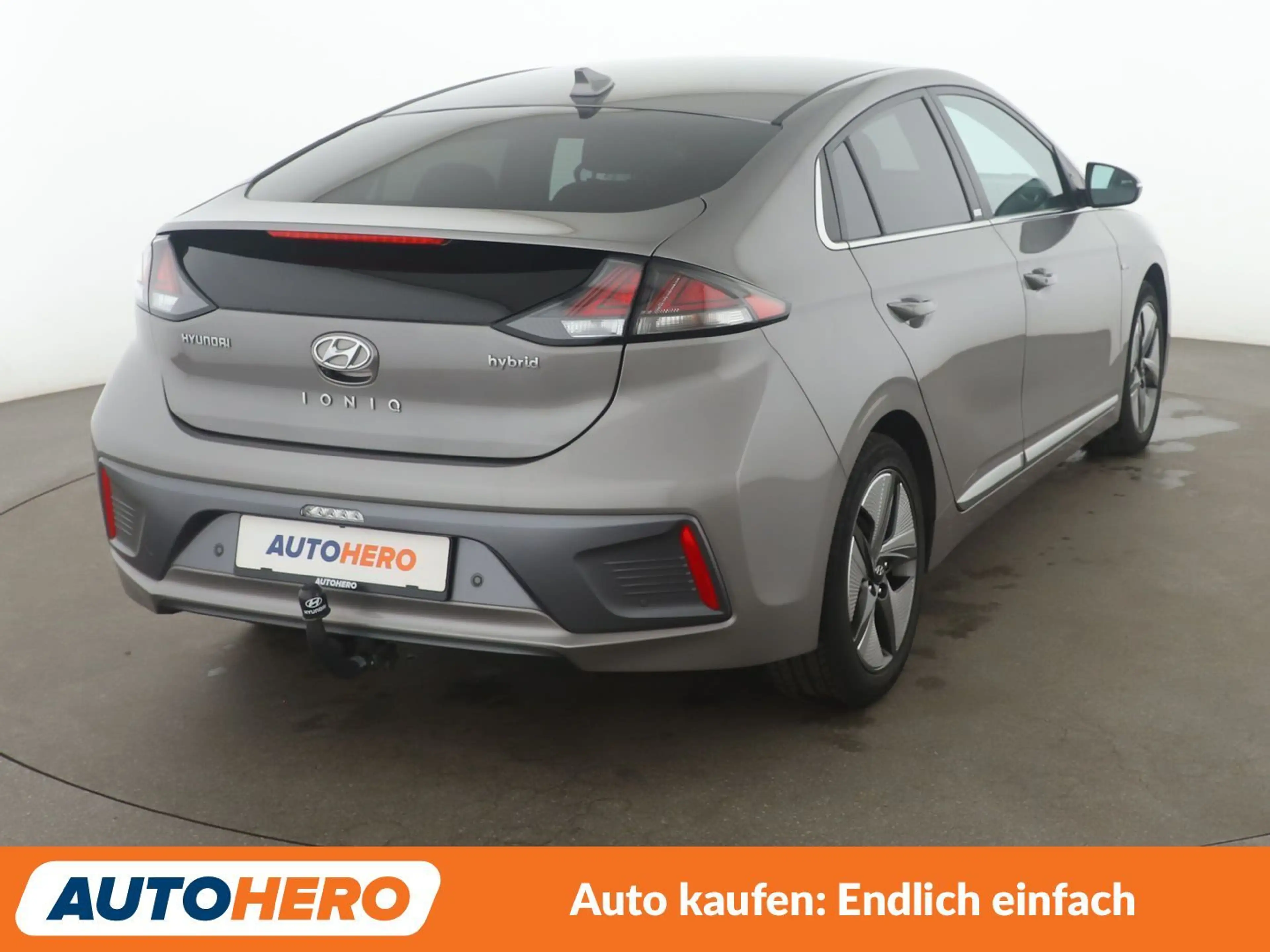 Hyundai IONIQ 1.6 Style Hybrid Aut.*NAVI*LED*PDC*SHZ*LHZ*ACC* — photo 6