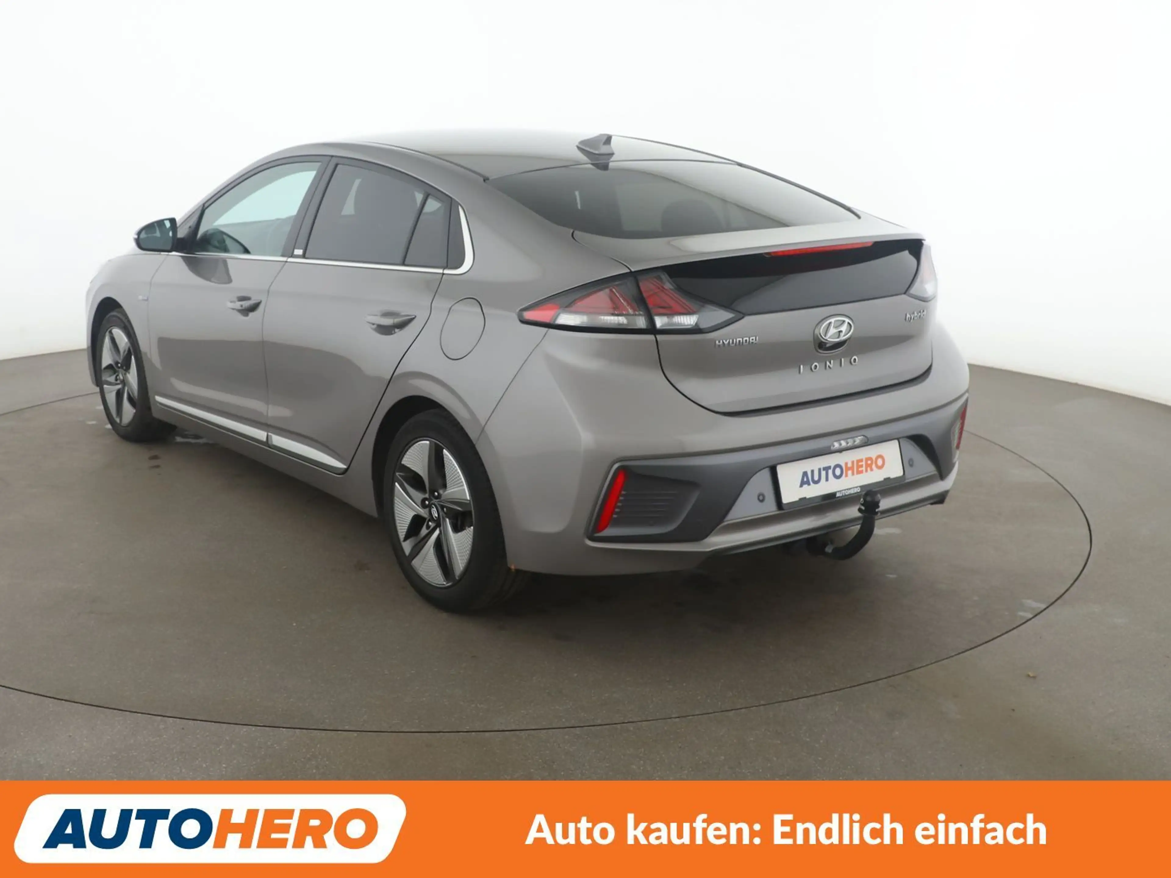 Hyundai IONIQ 1.6 Style Hybrid Aut.*NAVI*LED*PDC*SHZ*LHZ*ACC* — photo 4