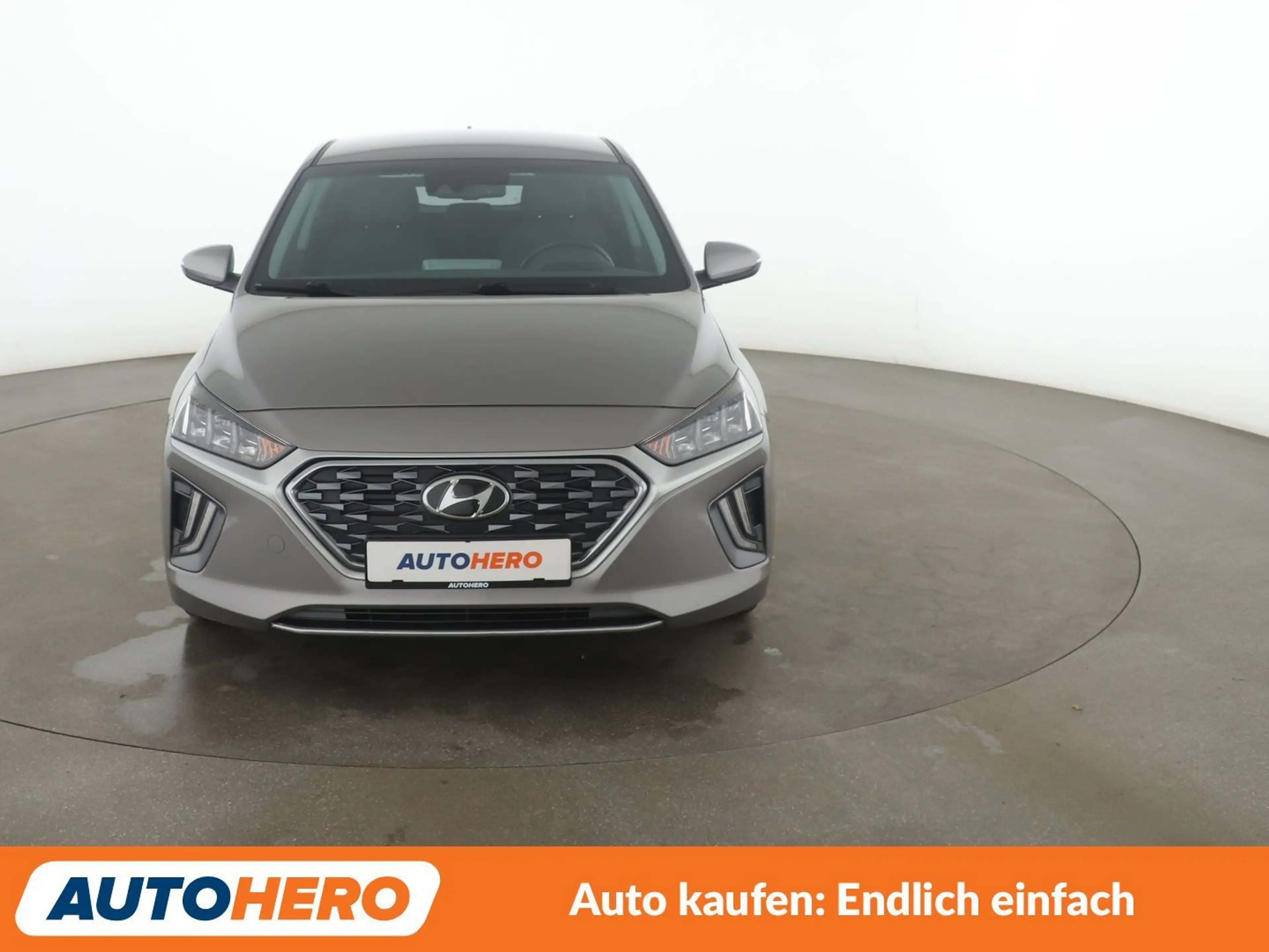 Hyundai IONIQ 1.6 Style Hybrid Aut.*NAVI*LED*PDC*SHZ*LHZ*ACC* — photo 9
