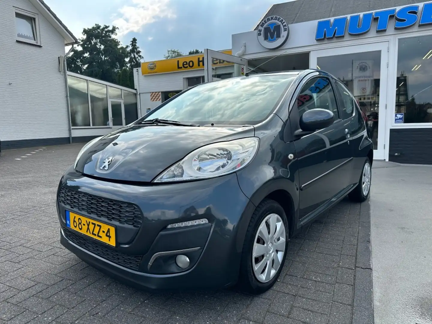 Peugeot 107 1.0 ACTIVE - Facelift model - Airco Grijs - 2