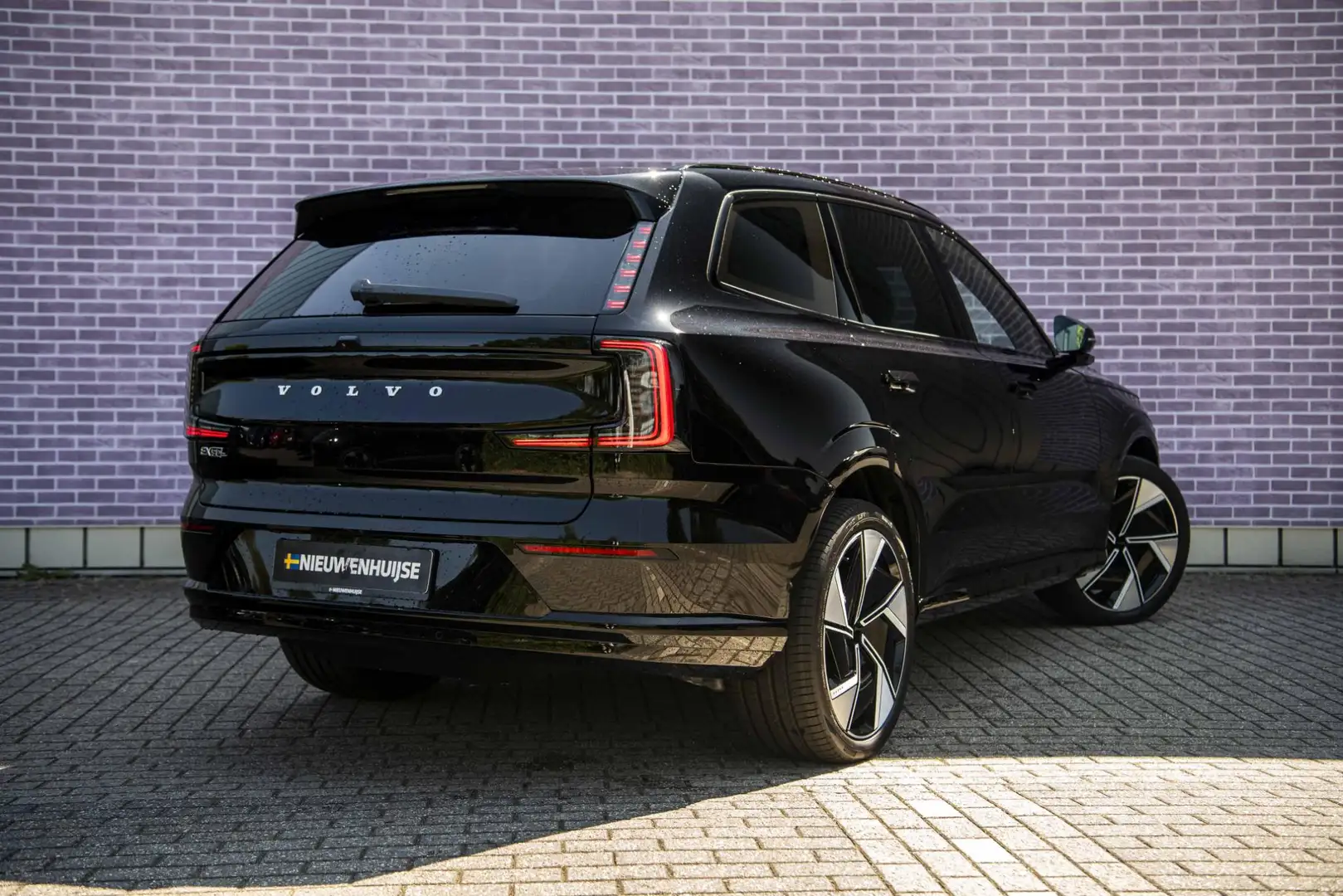 Volvo EX90 Twin Motor Ultra 7p. 111 kWh | Climate | Pilot-Ass Fekete - 2