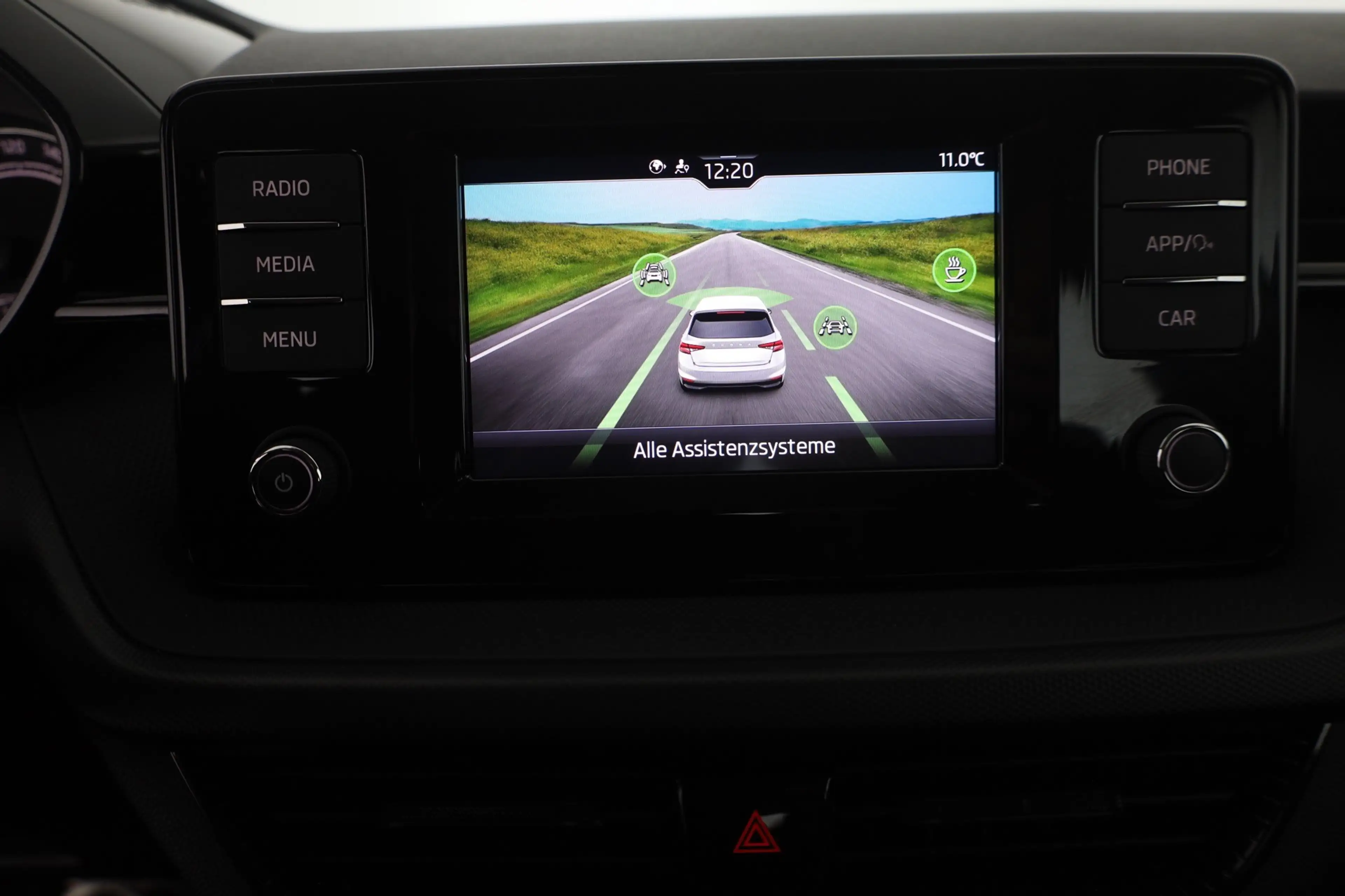 Skoda Fabia 1.0 MPI Active LED DAB Sitzheizung USB — photo 12
