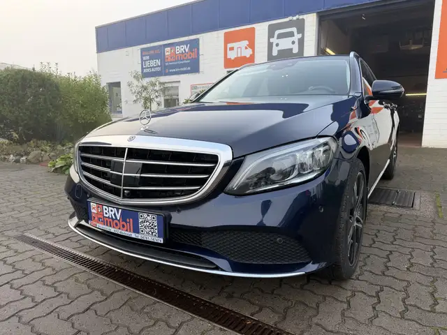 Mercedes-Benz C 300 C 300 e *NAVI*360°*KLIMAAUT*SHZ*AHK*KEYLESS