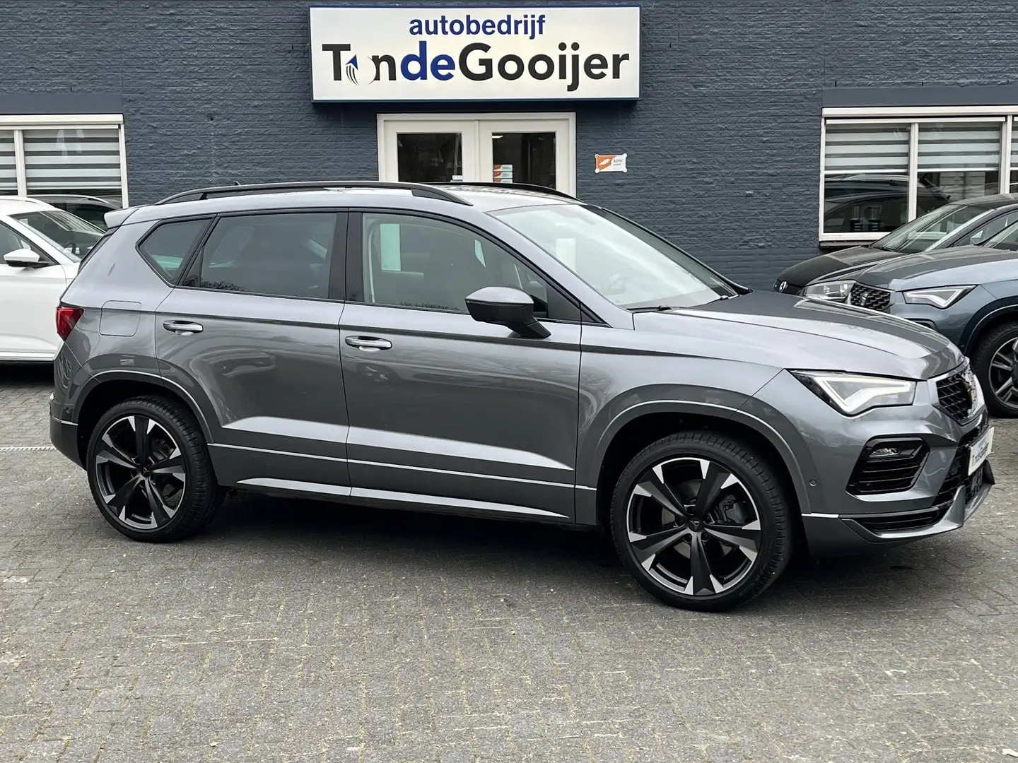 CUPRA Ateca 1.5 TSi DSG | NAV. | CAMERA | EL. TREKHAAK | 19" | Gris - 1