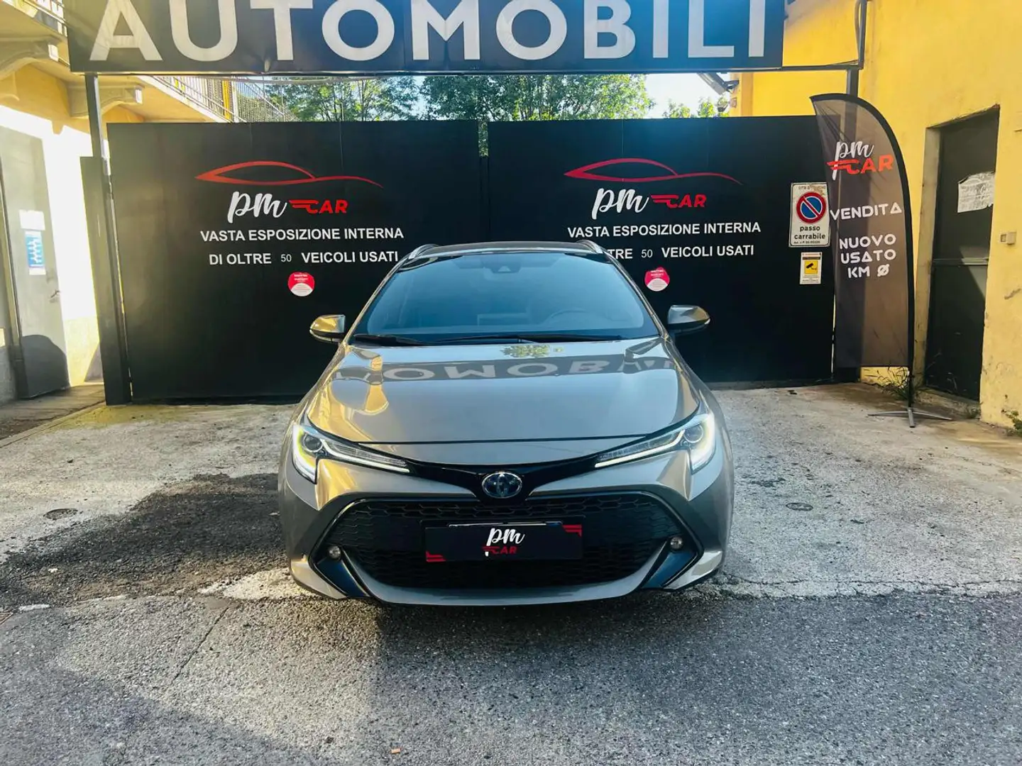 Toyota Corolla Touring Sports 1.8 Hybrid Style Grigio - 2