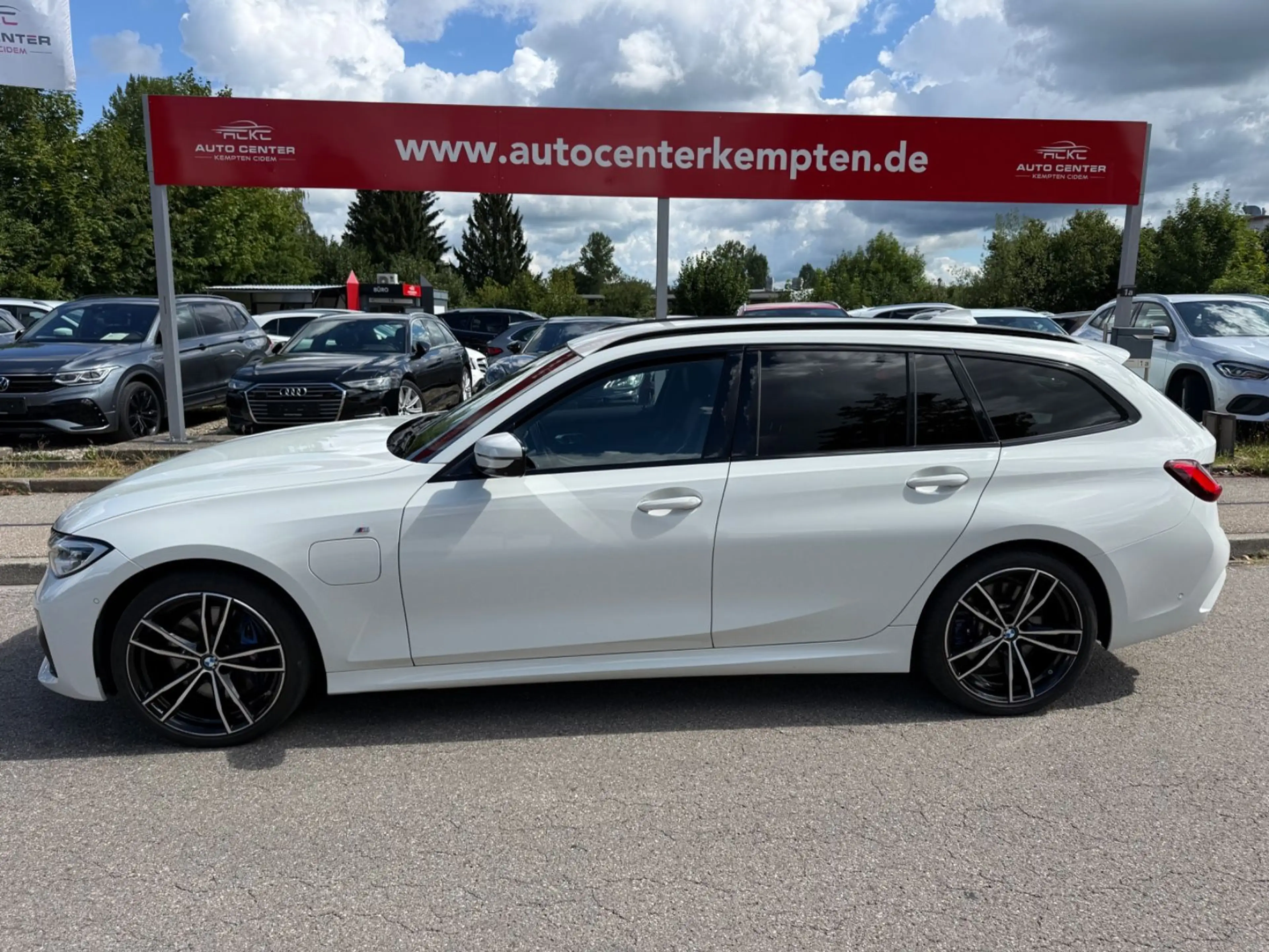 BMW 330 e Touring M Sport*Harman-Kardon*VIRTUAL*ACC — photo 4
