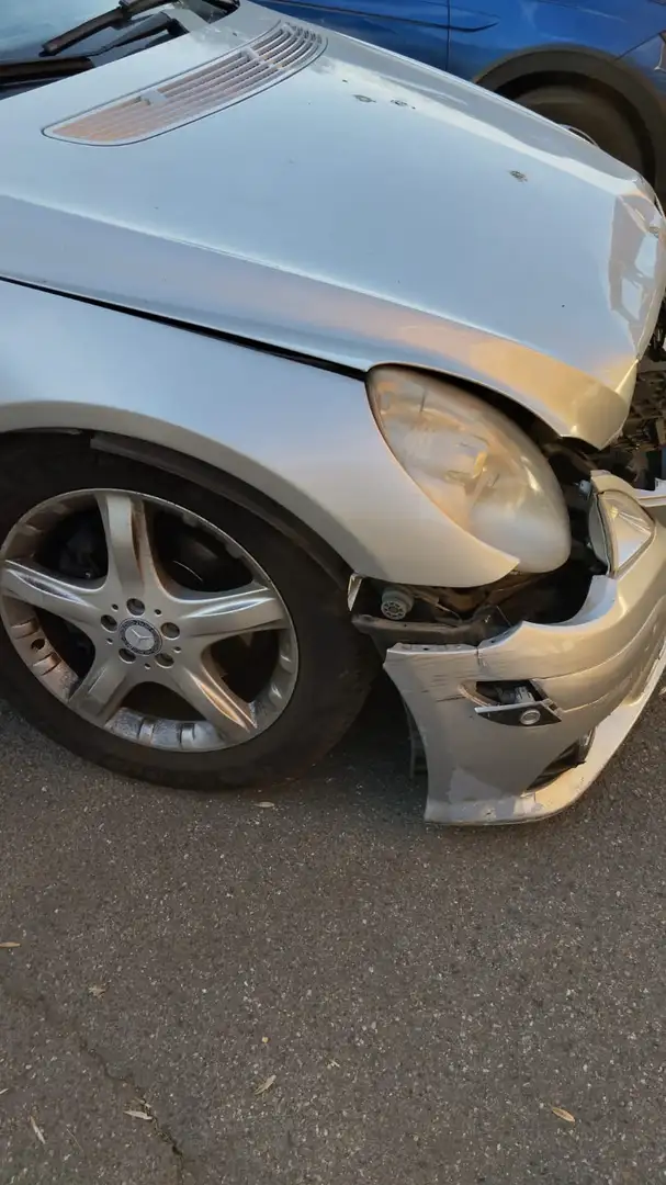 Mercedes-Benz R 280 Sport Plateado - 2