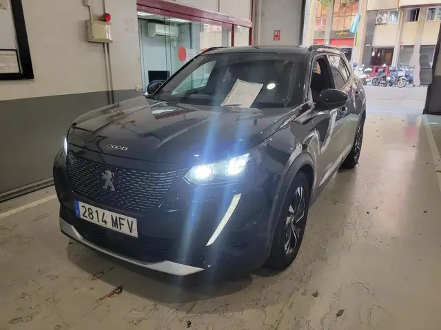 Peugeot 2008 1.2 benzina, allestimento Allure 100cv - Vettura d'importazione spagnola, già presente in sede
