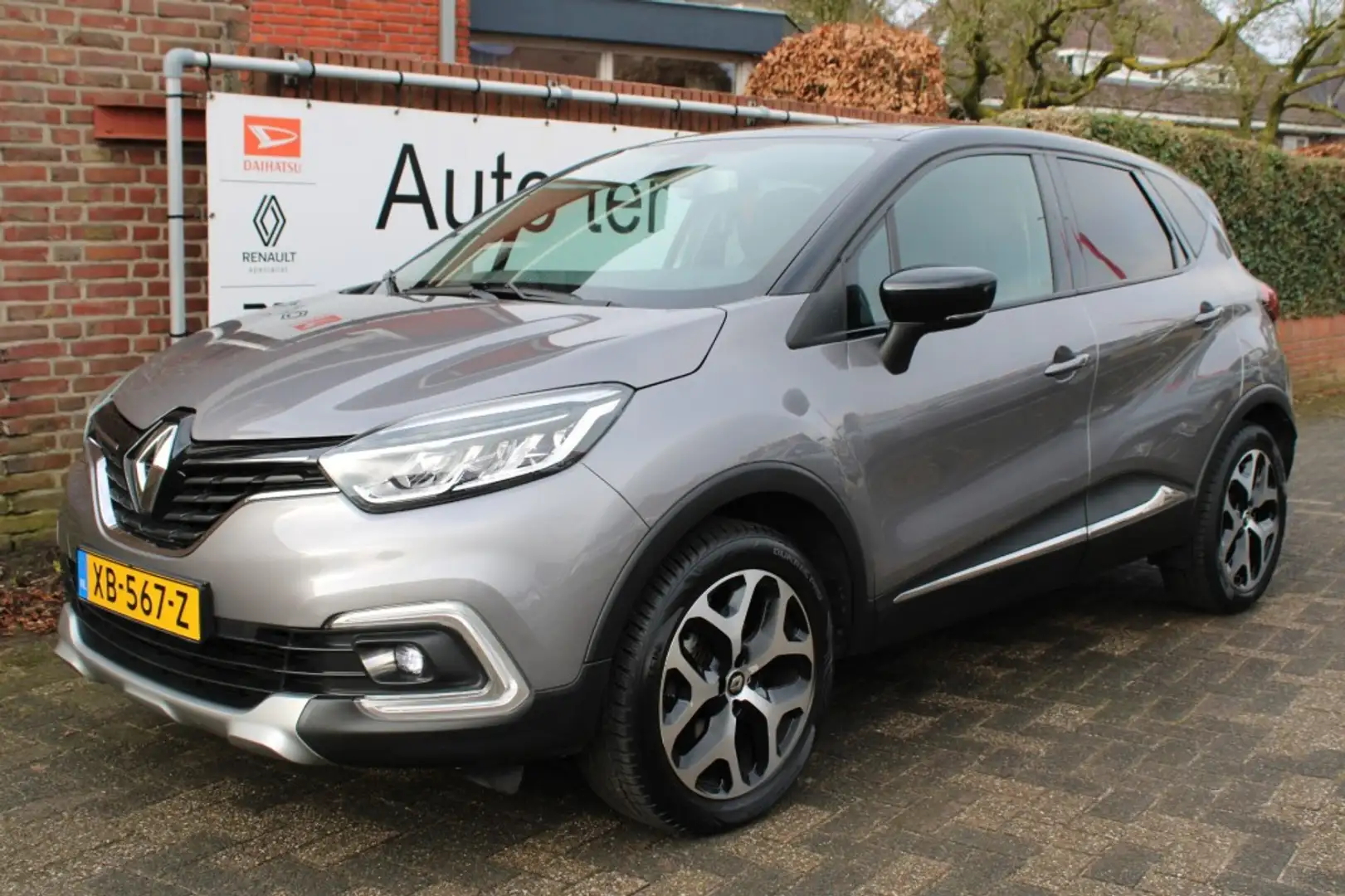Renault Captur 1.2i 16V TCe 120 pk EDC Automaat Intens met o.a. c Grigio - 1