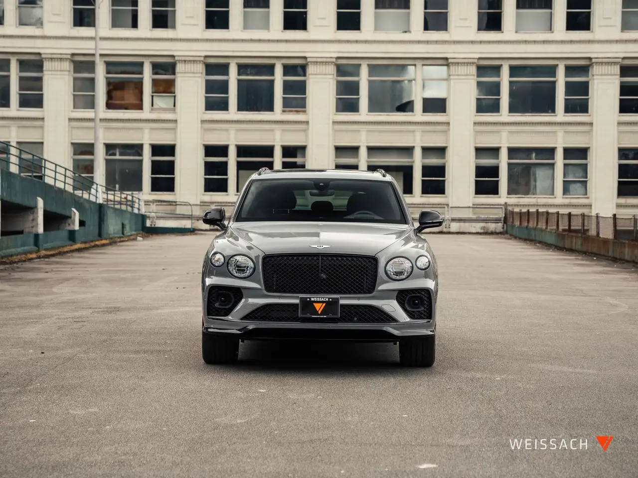 Bentley Bentayga снимка Bentley Bentayga