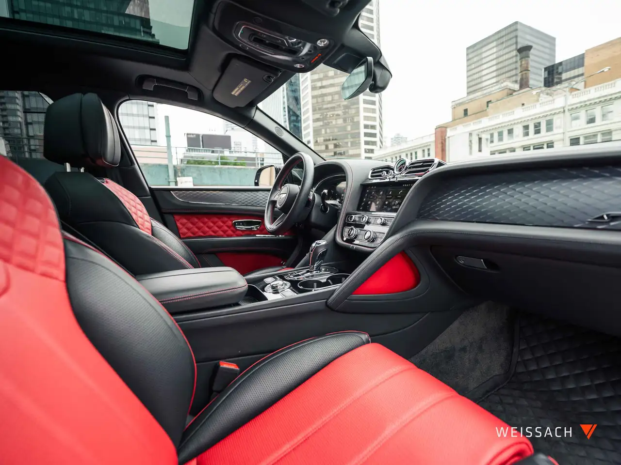 Bentley Bentayga снимка Bentley Bentayga