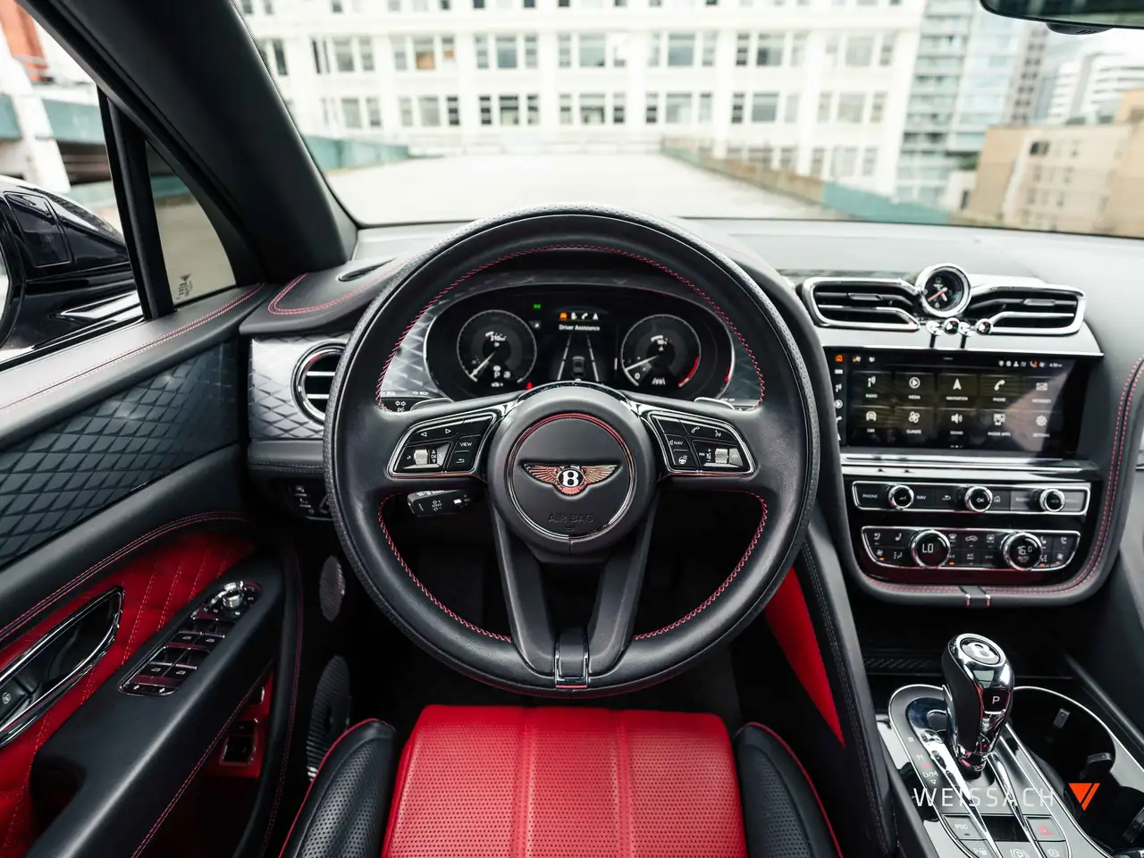 Bentley Bentayga снимка Bentley Bentayga