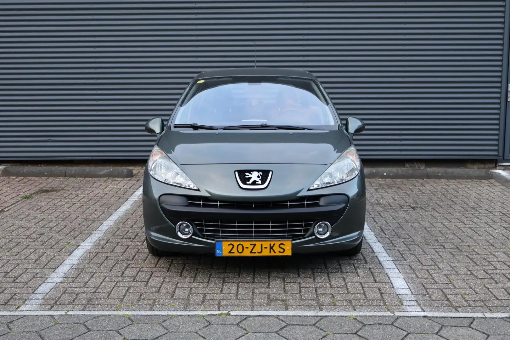 Peugeot 207 1.6 VTi XS Pack NAP Airco Cruise PDC 3e eigenaar A Gris - 2