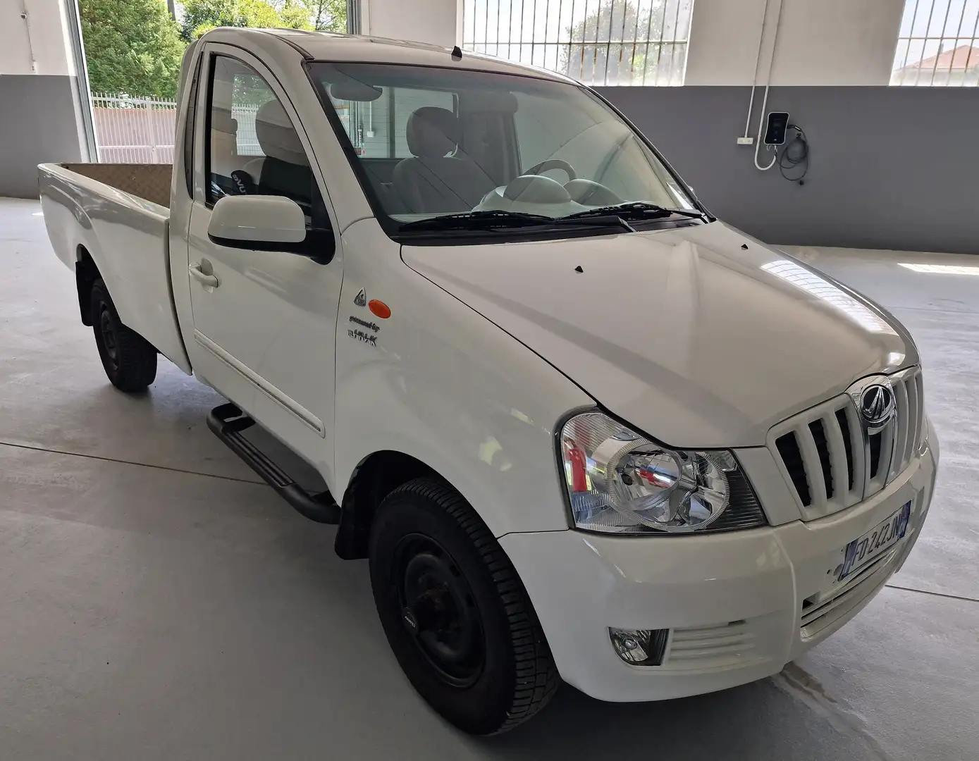 Mahindra Genio Pick Up 2.2 td 120cv SC 4wd N1 Blanco - 2