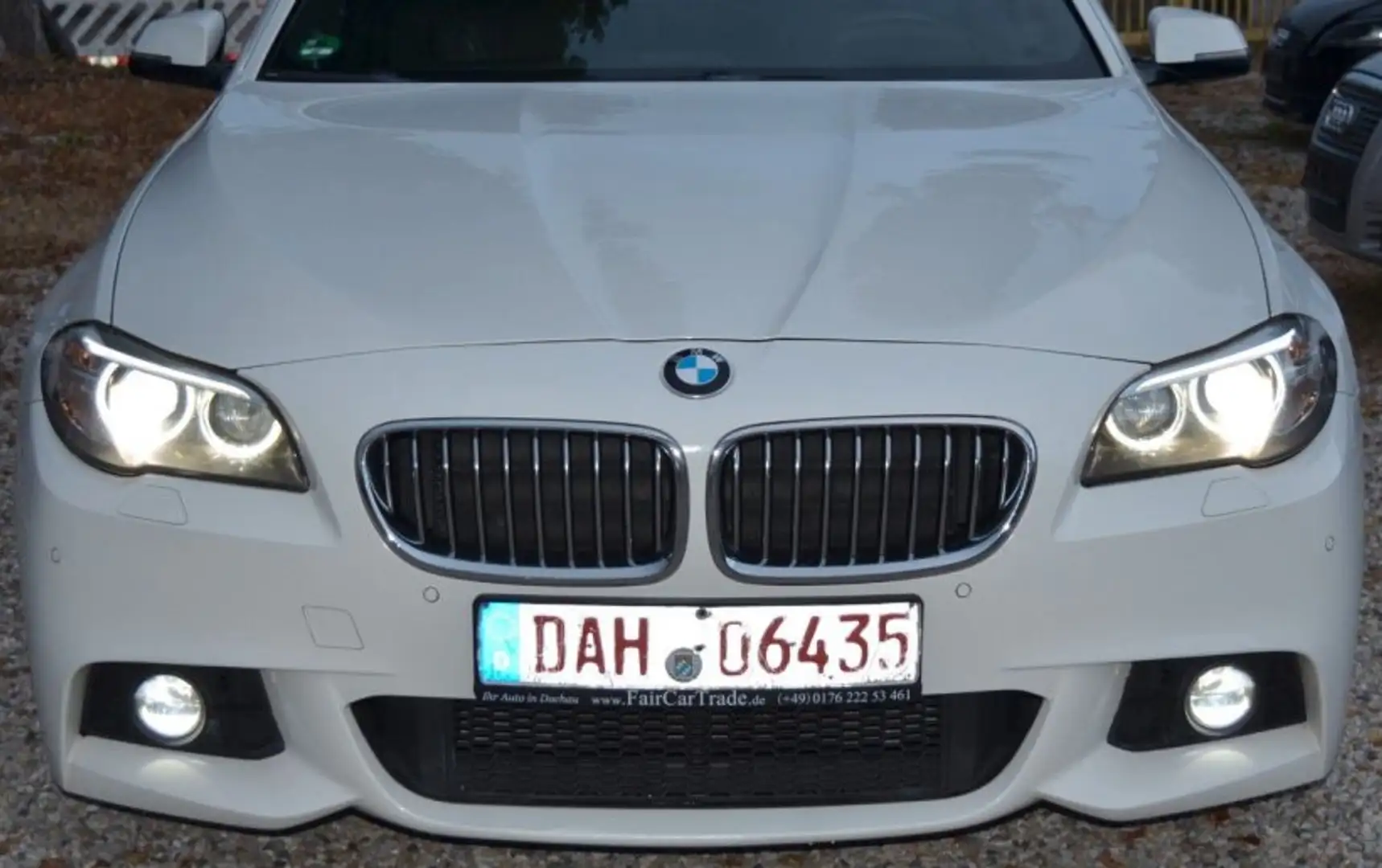 BMW 520 d Bluetec Euro6 *xDrive 4x4 Steptronic *M-Paket II Weiß - 2