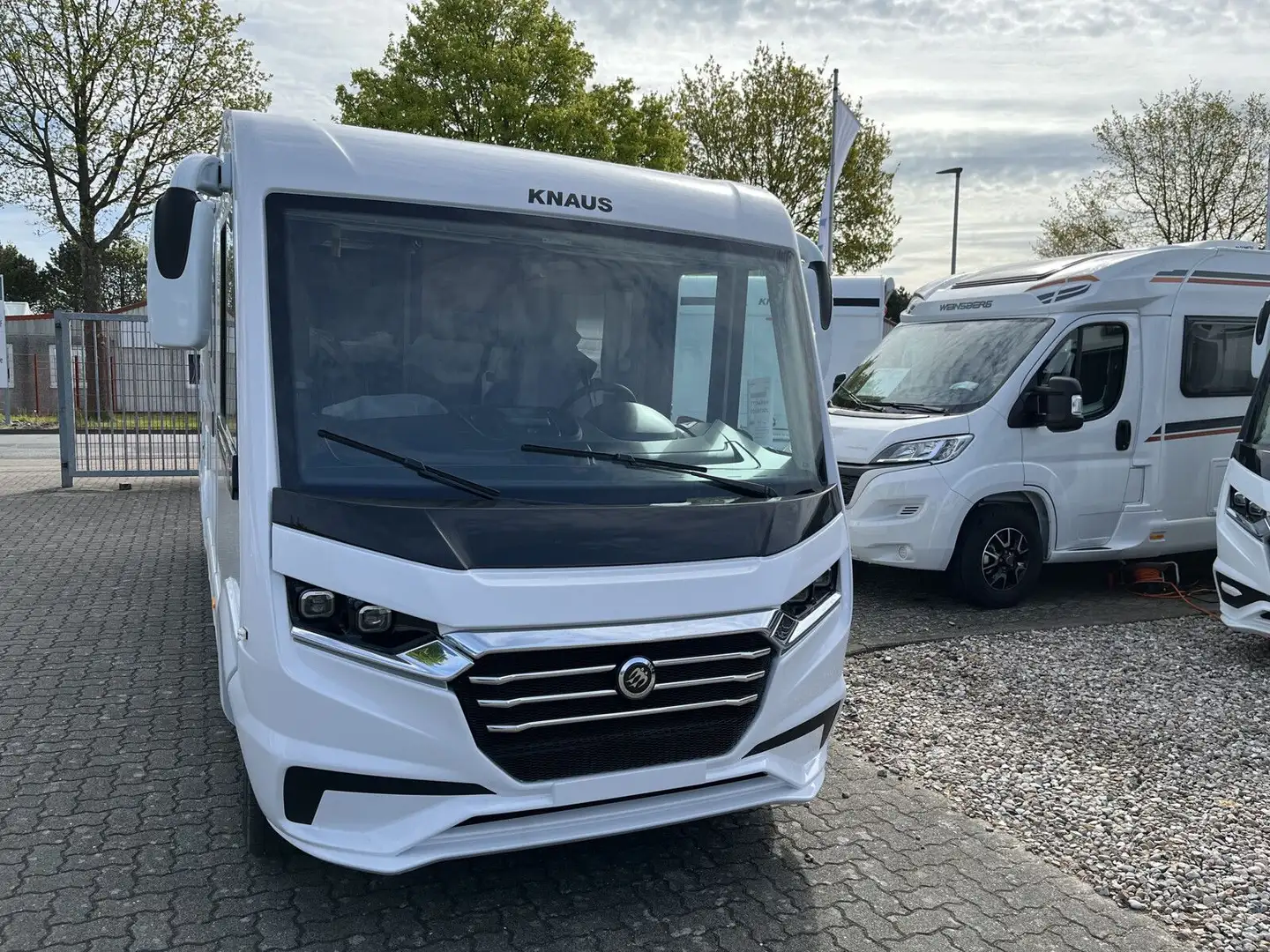 Knaus Van i 650 MEG Automatik Blanc - 2
