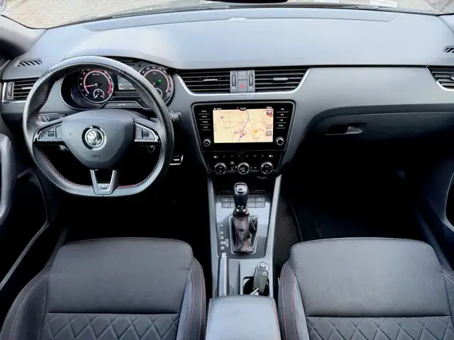 Skoda Octavia view 11