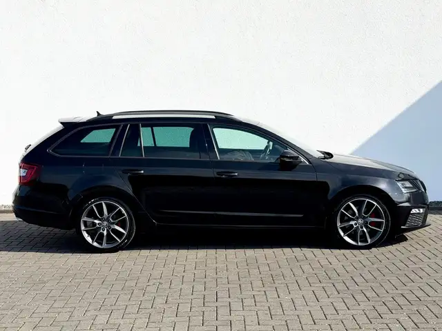 Skoda Octavia view 4