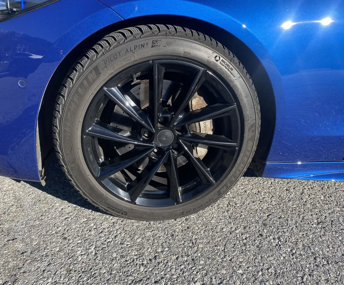 Mercedes-Benz C 300 T 4Matic Blau - 2