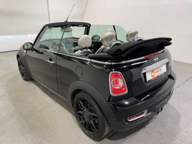 MINI Cooper S Cabrio Automatik Leder Klima Navi Xenon Tempomat PDC