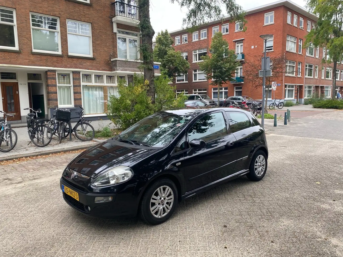 Fiat Punto Evo Punto 1.3 M-Jet Dynamic Zwart - 2