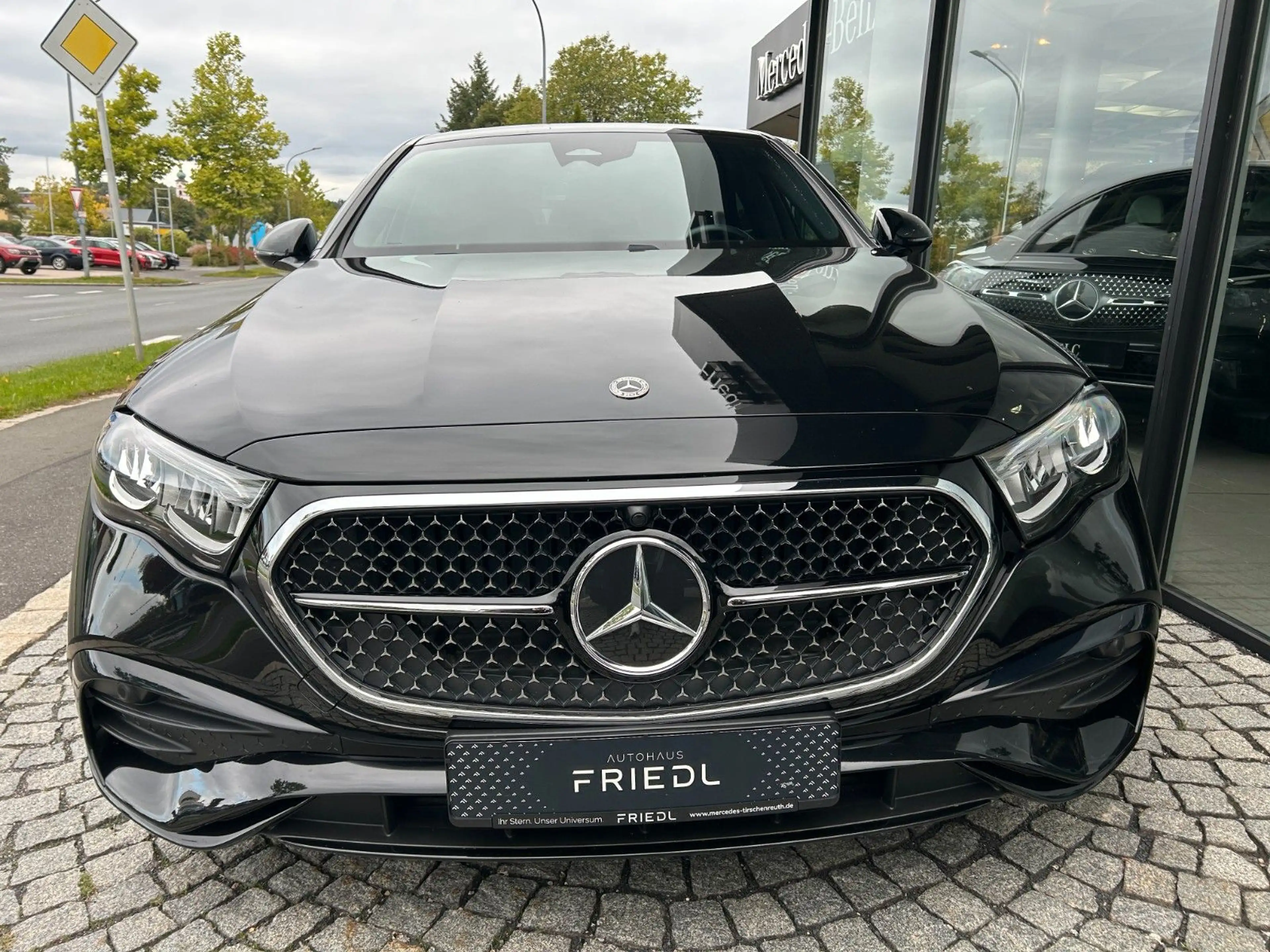 Mercedes-Benz E 220 d AMG , NIGHT, KEYLESS,LED, KAMERA — photo 7